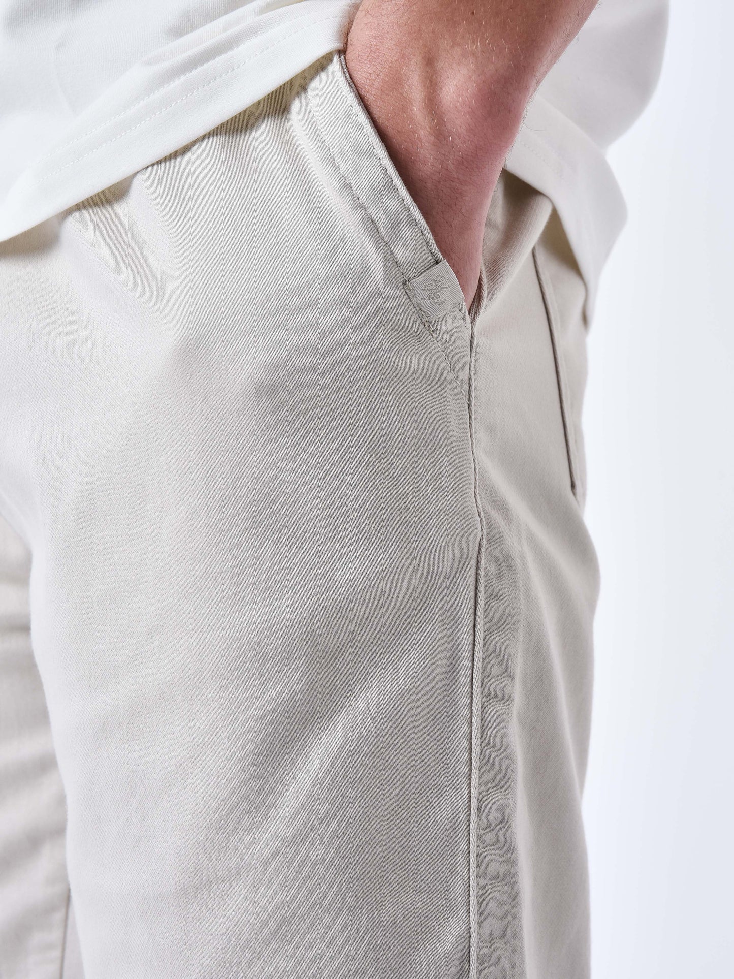 t238005-greige-detailshot