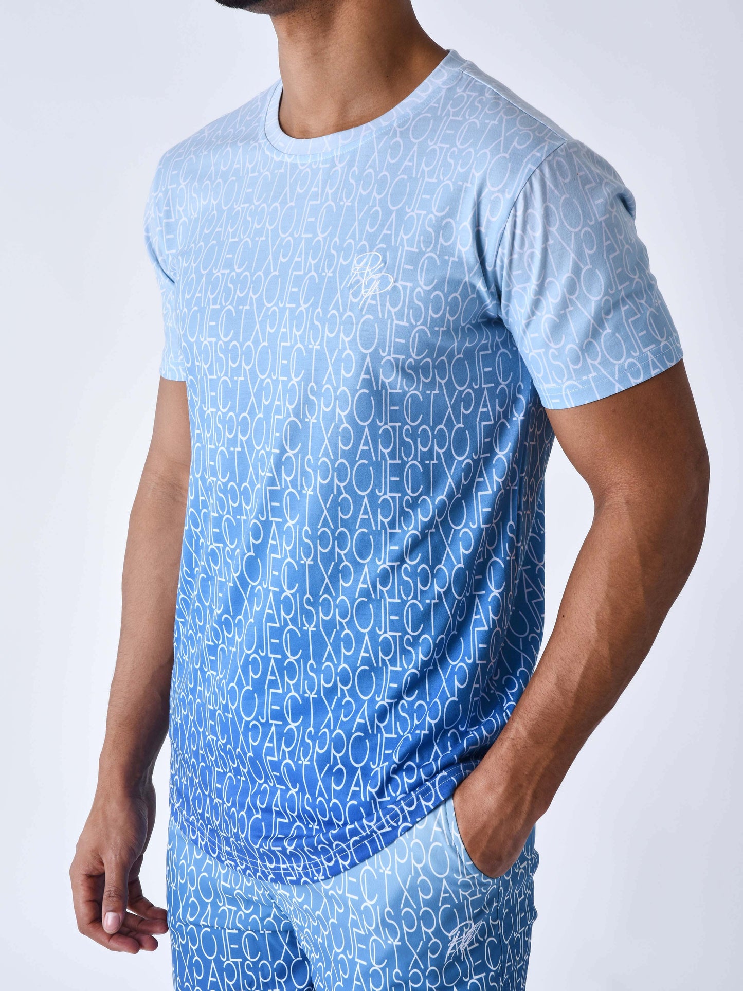 tee-shirt-a-effet-degrade-bicolore-et-all-over-light-stone