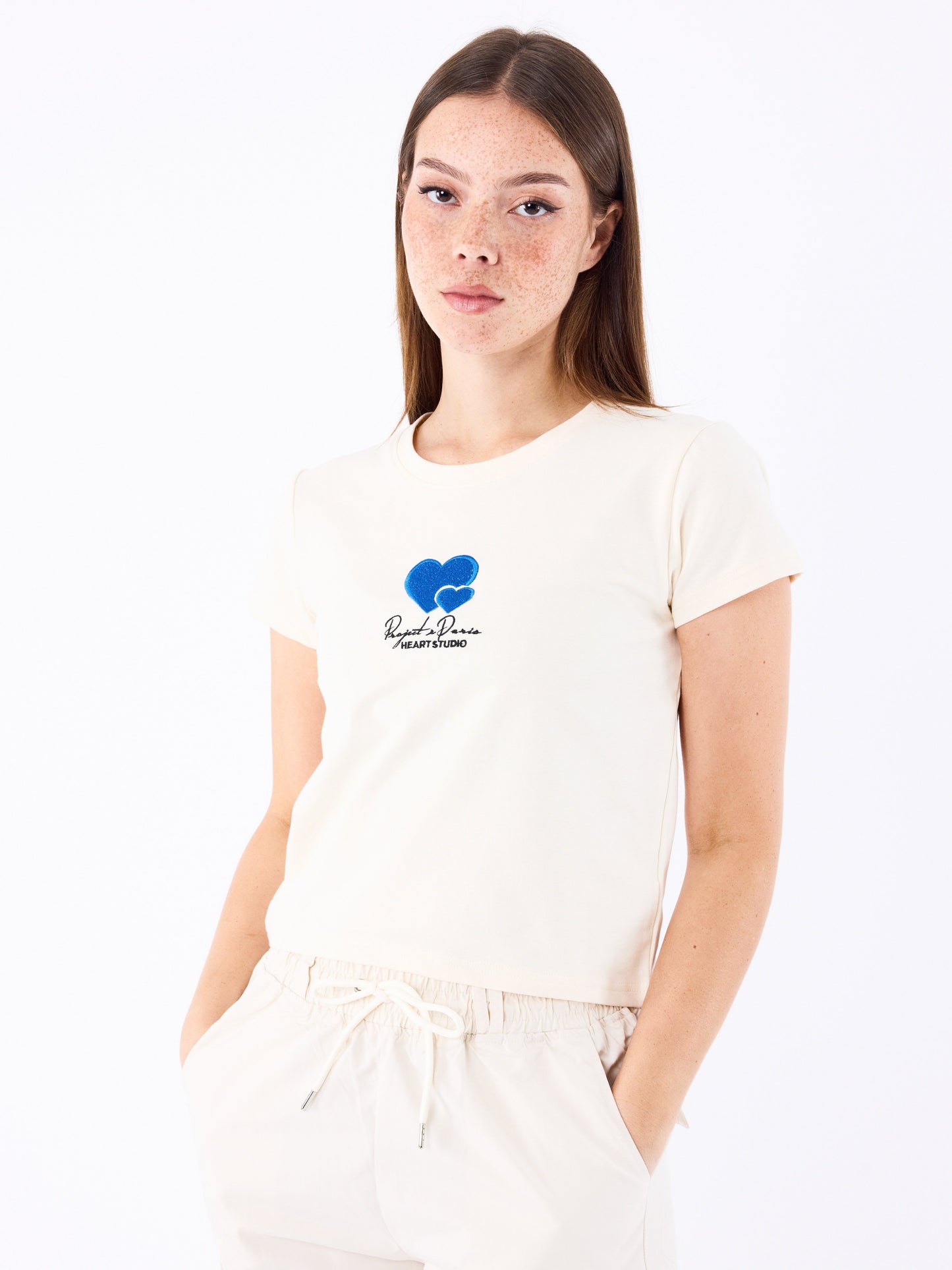tee-shirt-broderie-cold-hearts-5077-craie