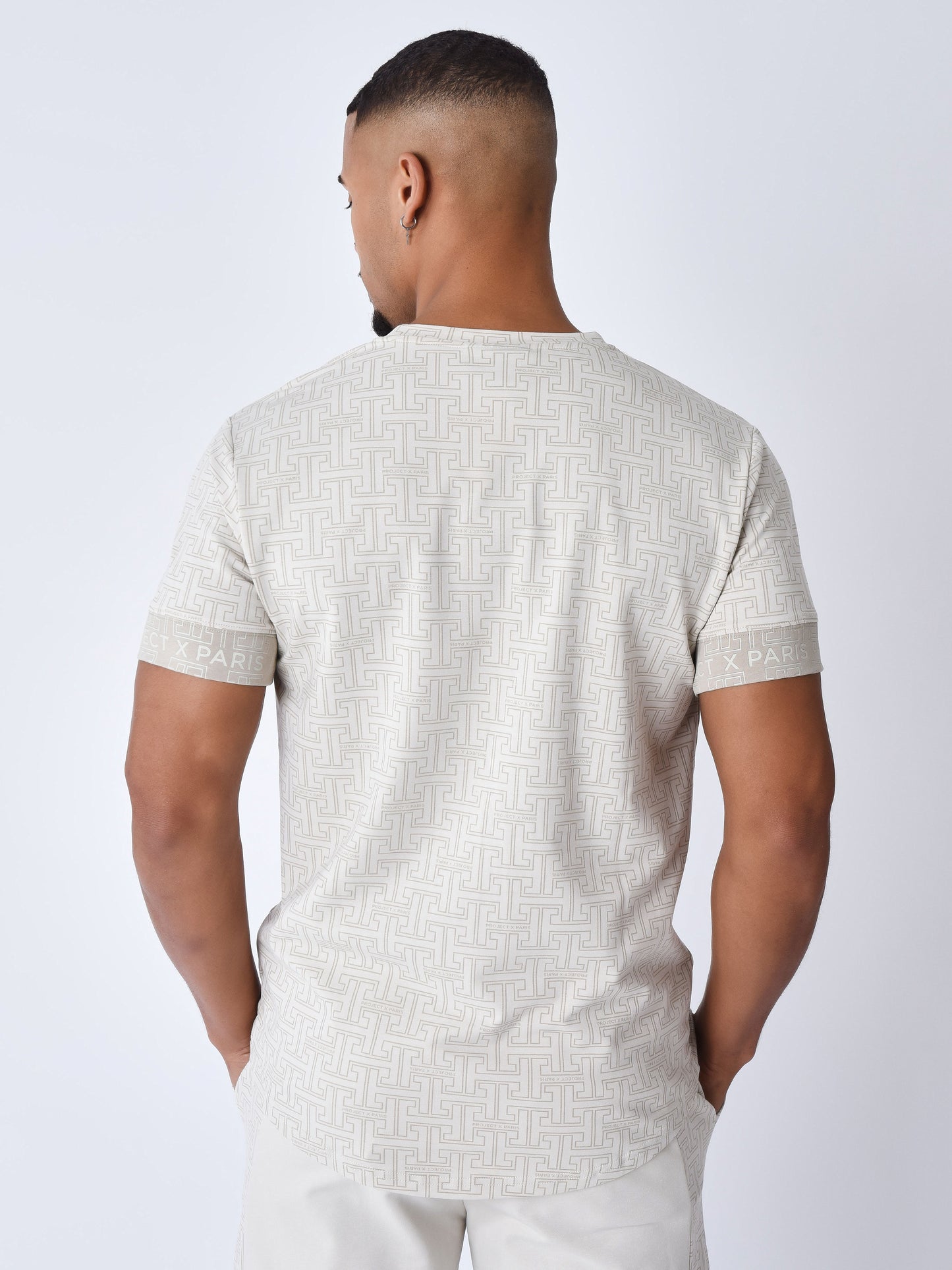 tee-shirt-imprime-labyrinthe-greige