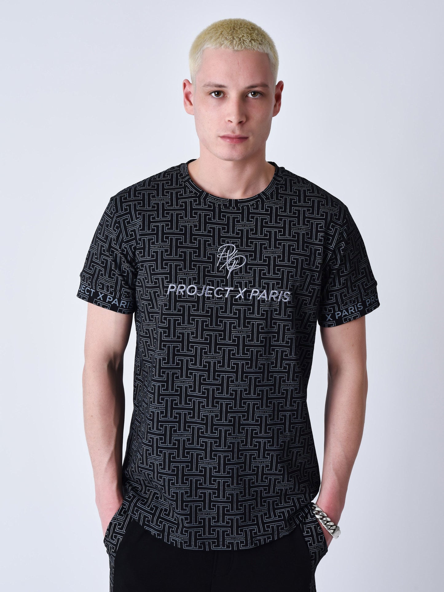 tee-shirt-imprime-labyrinthe-noir