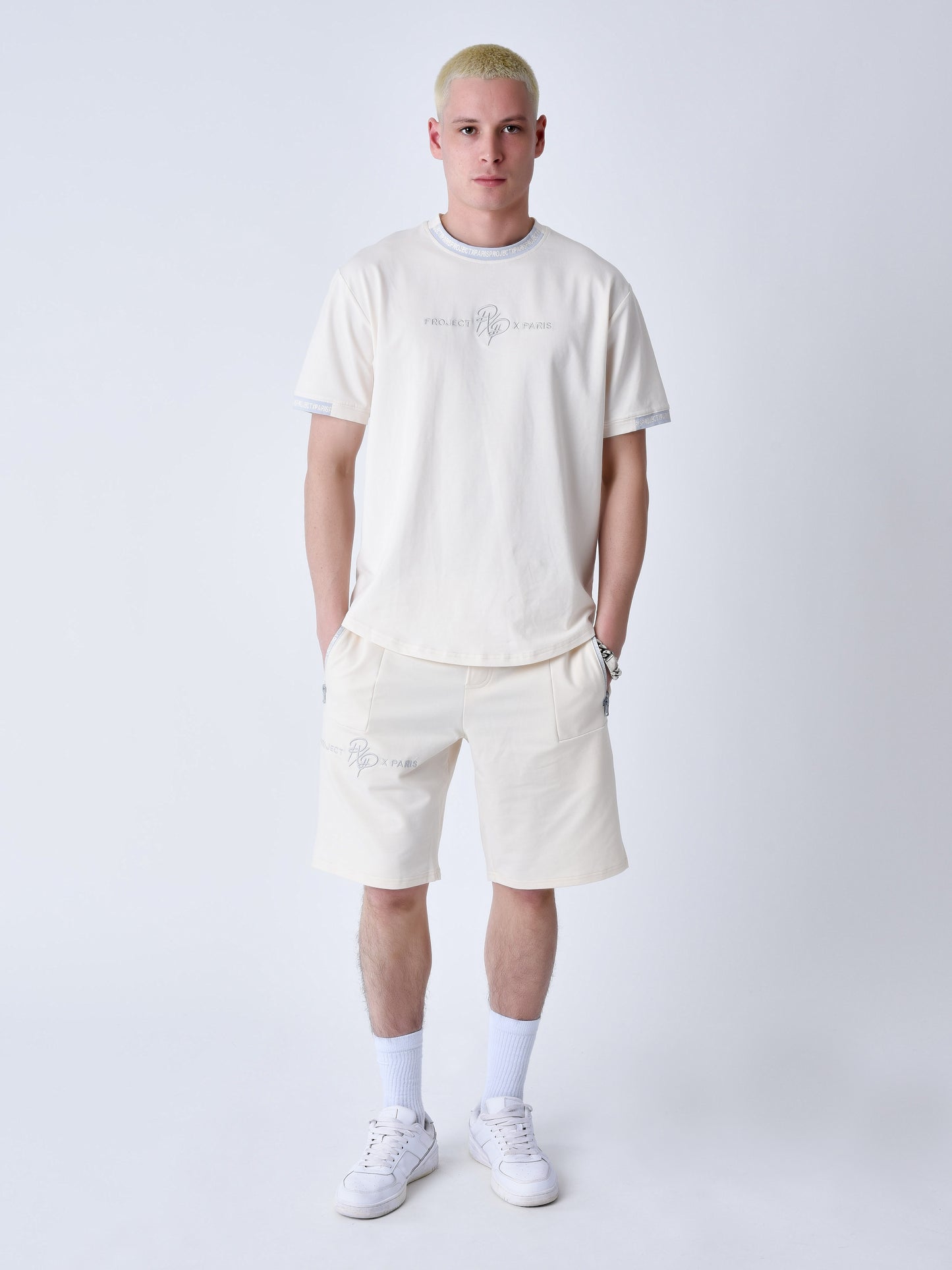 tee-shirt-uni-avec-bande-logo-craie