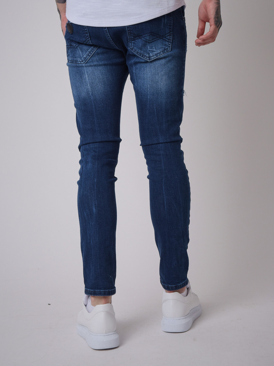 Slim Jeans with worn effect