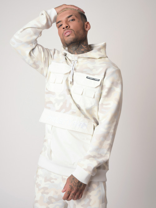 Camouflage print hoodie with reflective pockets - Ivory