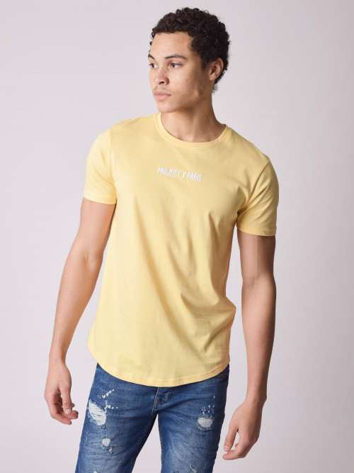 T-shirt básica com logógênero bordado - Amarelo