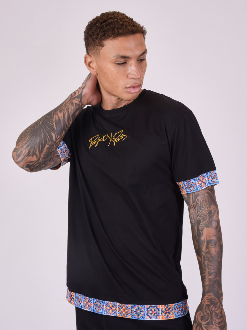T-Shirt mit kurzen Ärmeln und "Azulejos"-Muster - Schwarz