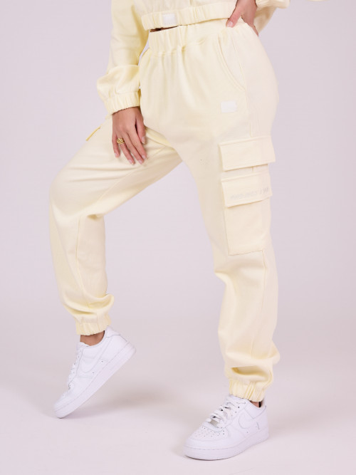 Ribbed jogging bottoms with multiple pockets - Ivory