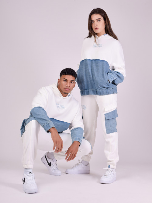 Zweifarbiges Kapuzensweatshirt aus zwei Materialien - Weiß