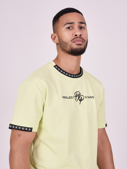 Einfarbiges T-Shirt mit Logo-Streifen - Neongelb
