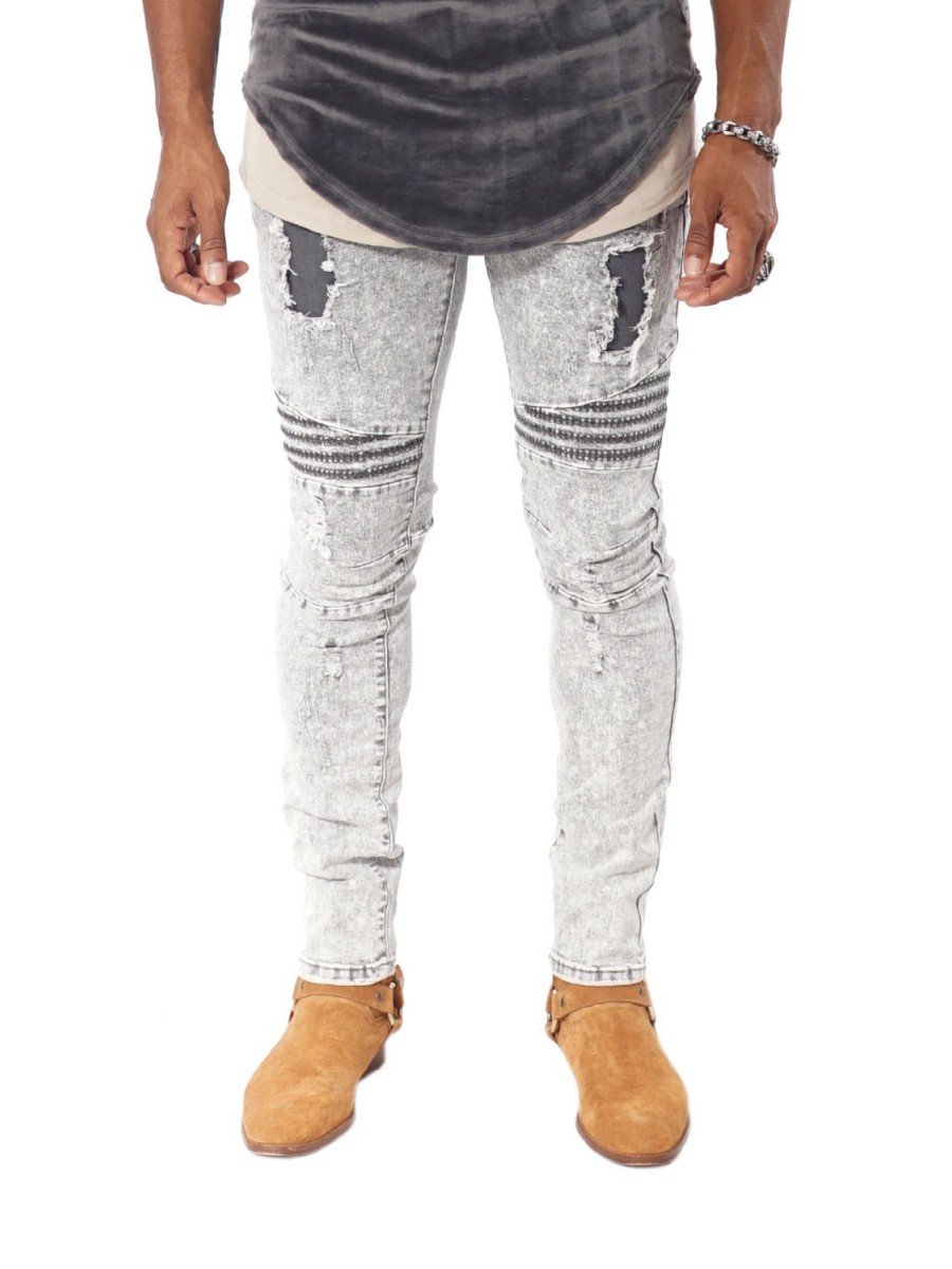 Slim fit jeans with destroy effect