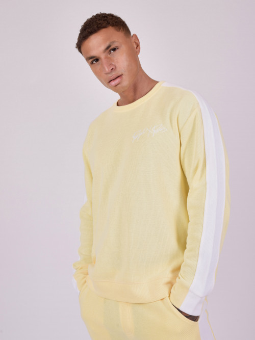Sweatshirt de malha com gola redonda e faixa lateral - Amarelo