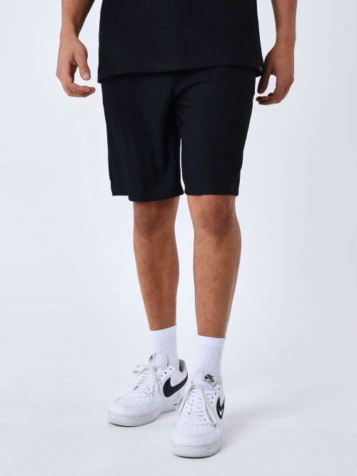Plain textured shorts