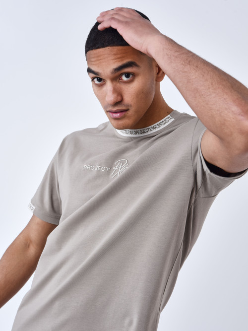 Einfarbiges T-Shirt mit Logo-Streifen - Taupe
