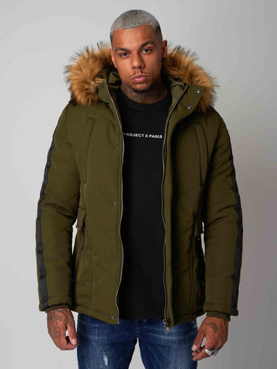 Affrontez le froid tout en restant stylé avec notre sélection de parka kaki homme Project X Paris