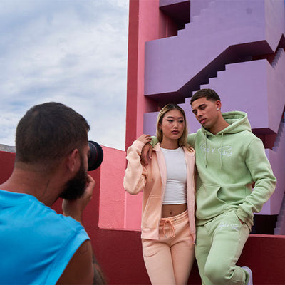 Un survet devenu indispensable dans le dressing streetwear