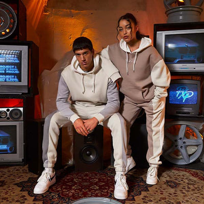 Le sweat couple assorti : une histoire de style, confort et harmonie