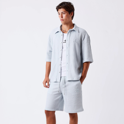 Tendances mode 2026 : Les nouveaux codes du short (Styles & Vibes)
