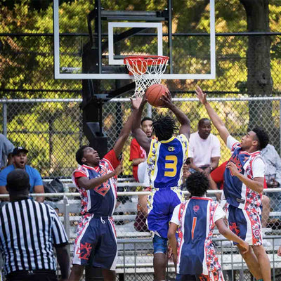 Les influenceurs basket ont-ils vendu le streetball ? De Rucker Park à TikTok, autopsie d’une culture en mutation