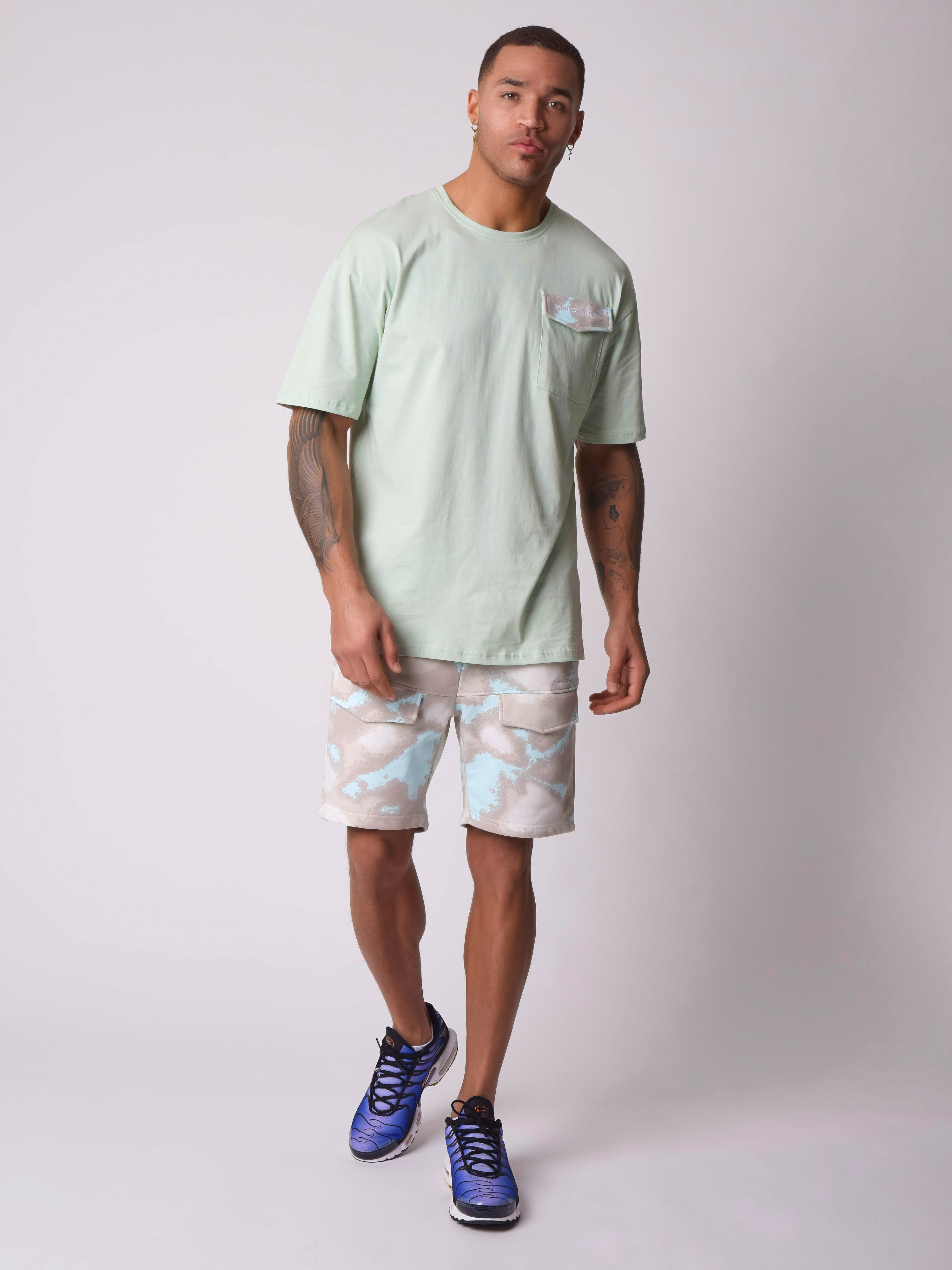 Loose pocket flap T-shirt-2