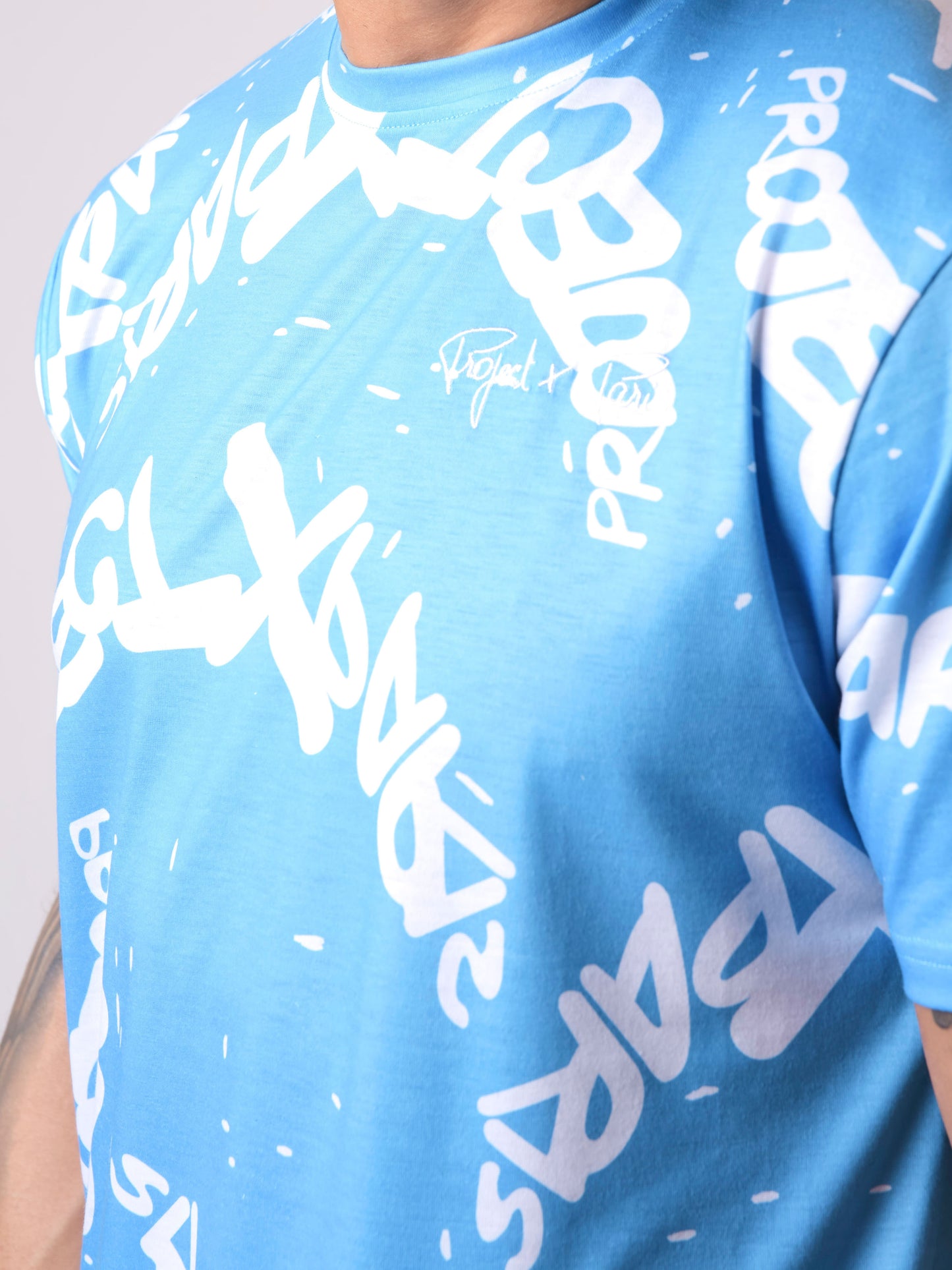 2110161-bleu-ciel-modelshot