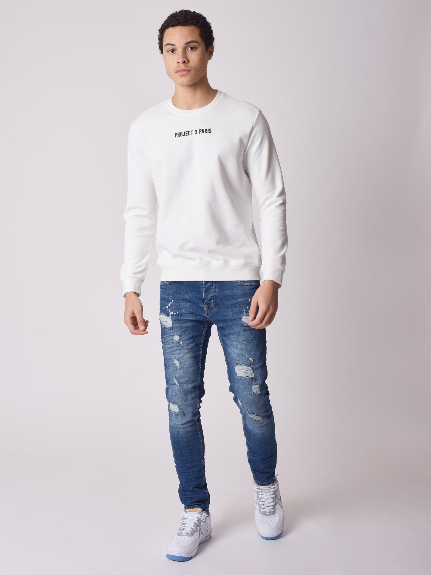 2120093-blanc