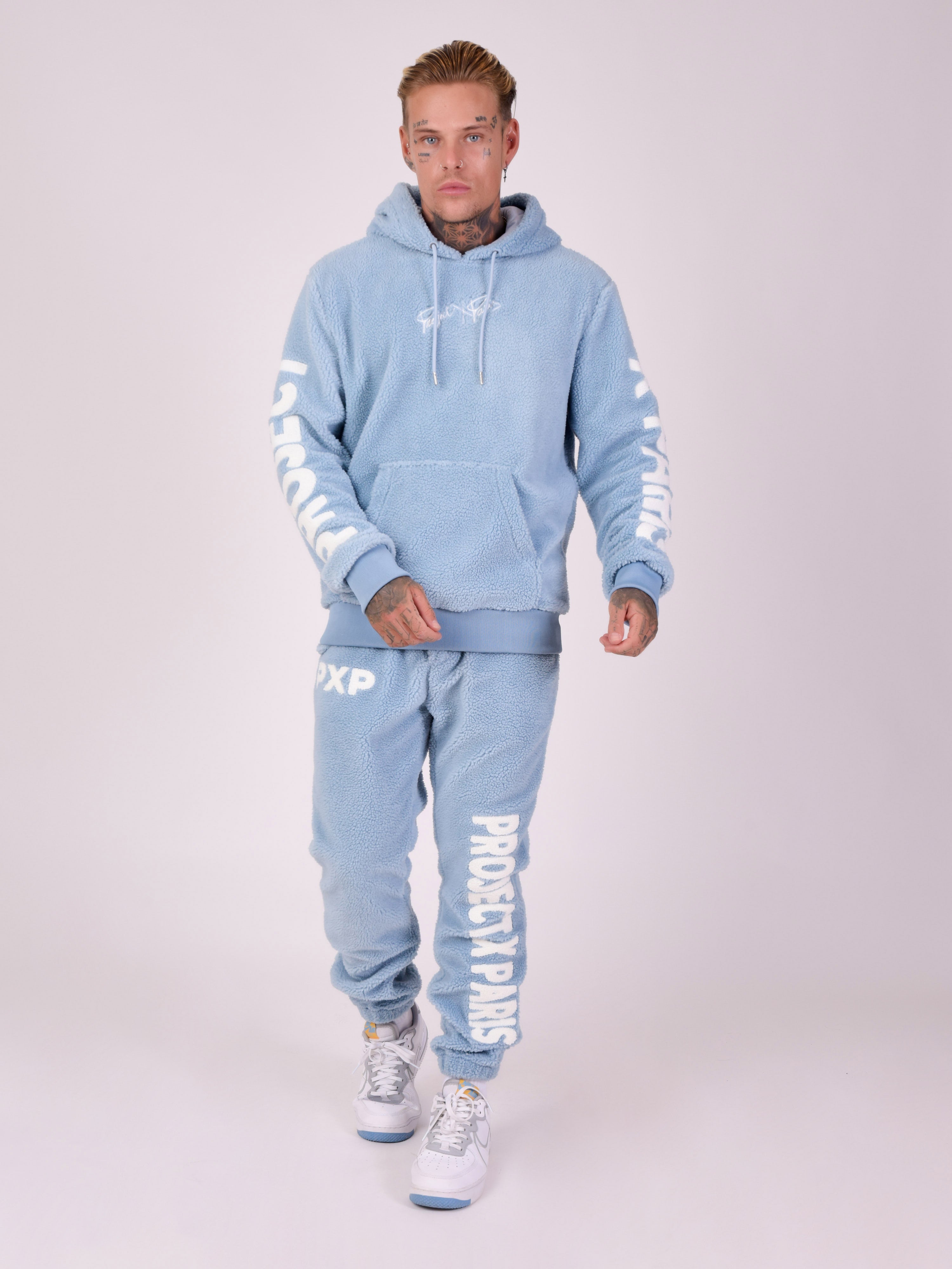 Hoodie i 