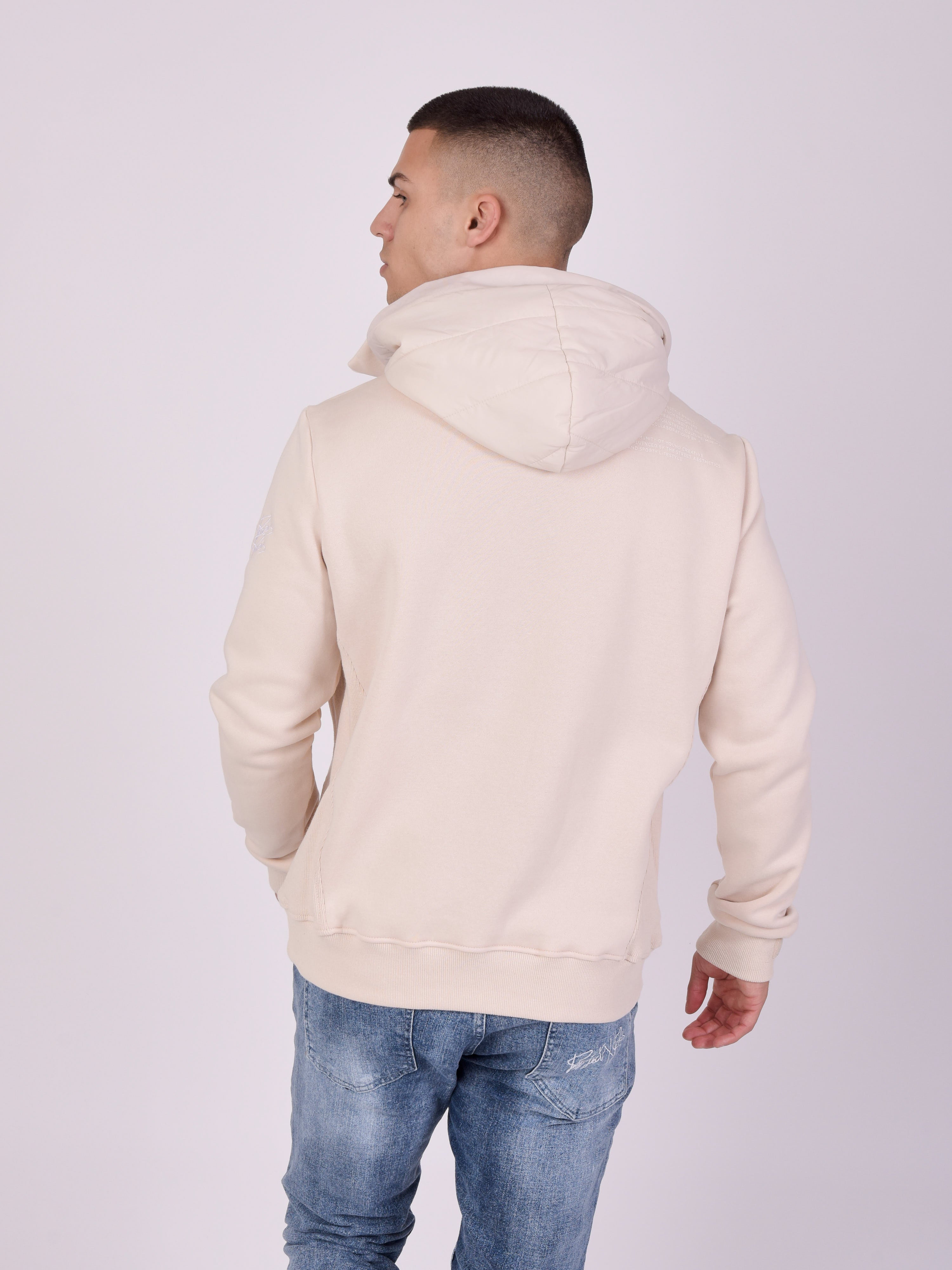 Quilted hoodie with kangaroo pocket-5