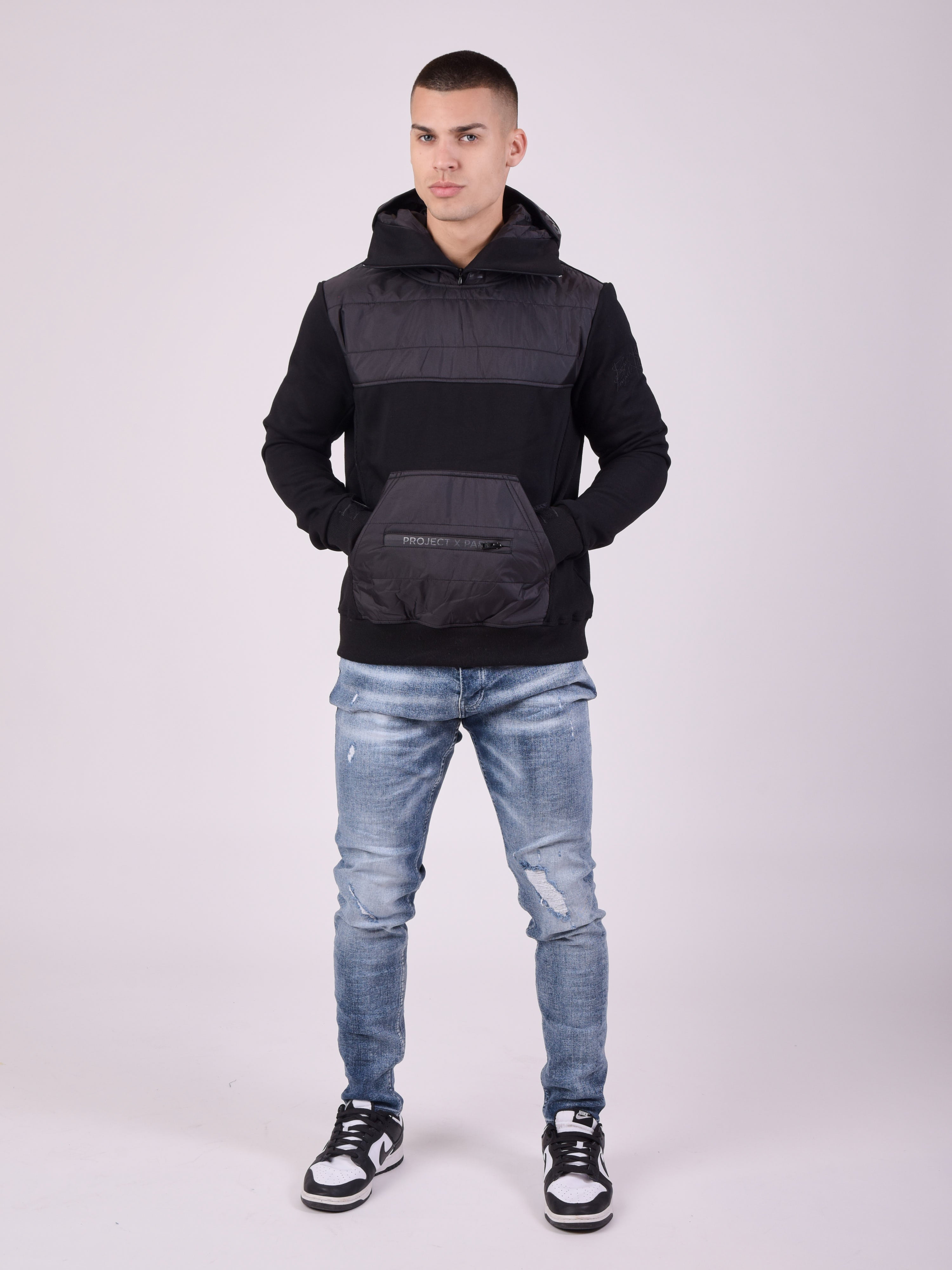 Quilted hoodie with kangaroo pocket-3