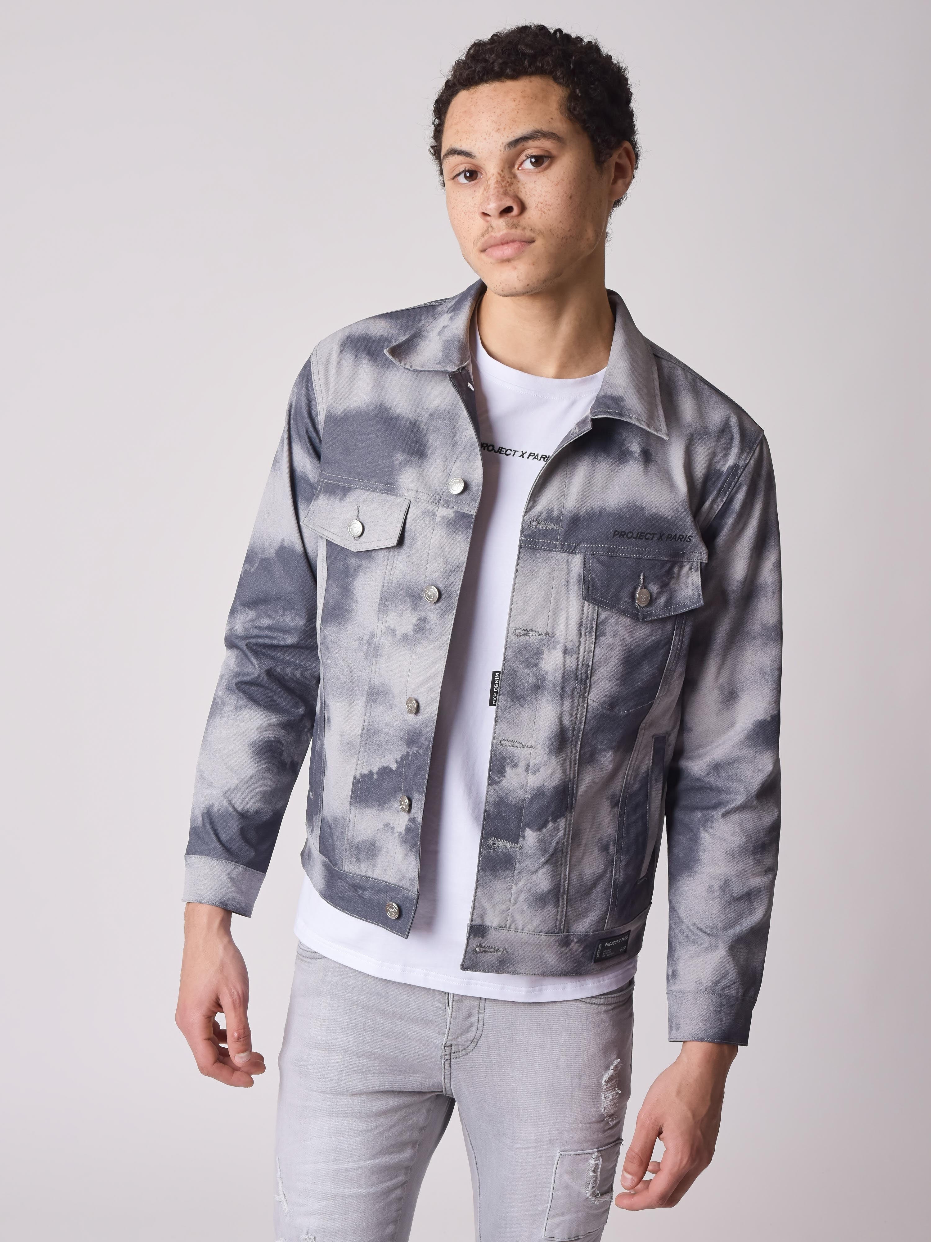 2130057-gris