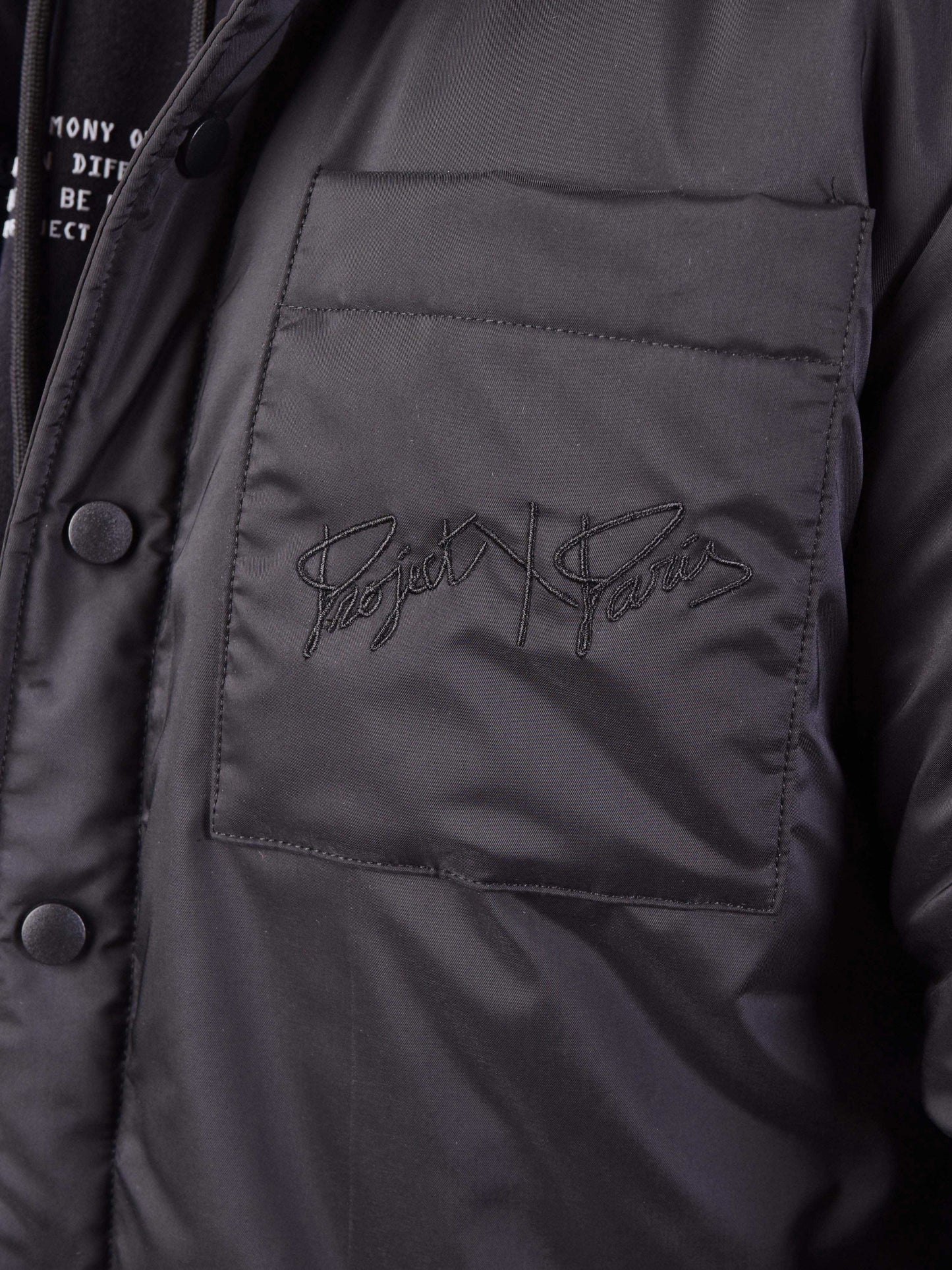 2130103-noir-detailshot