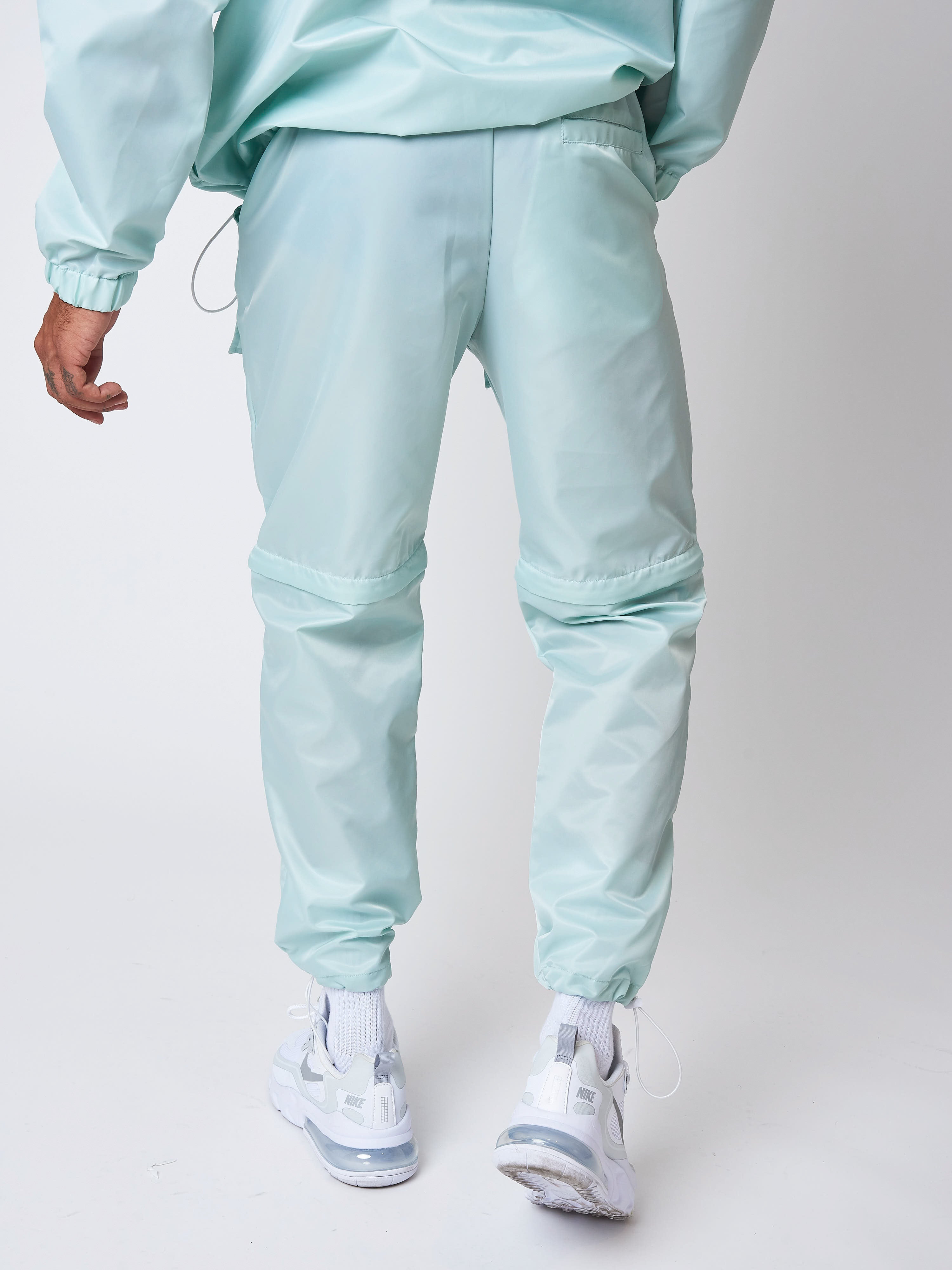 2140117-cyan