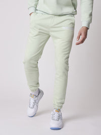 2140120-vert-d-eau-modelshot