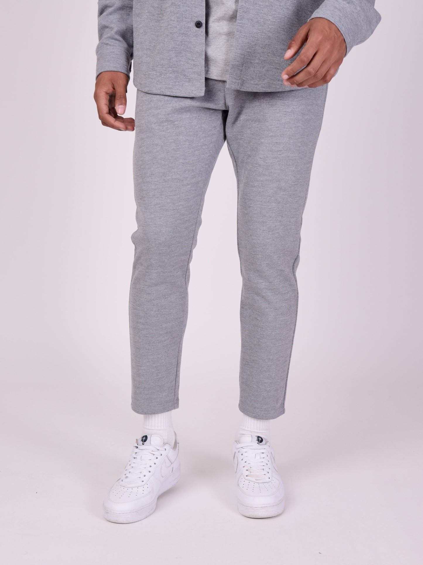 2140128-gris-clair