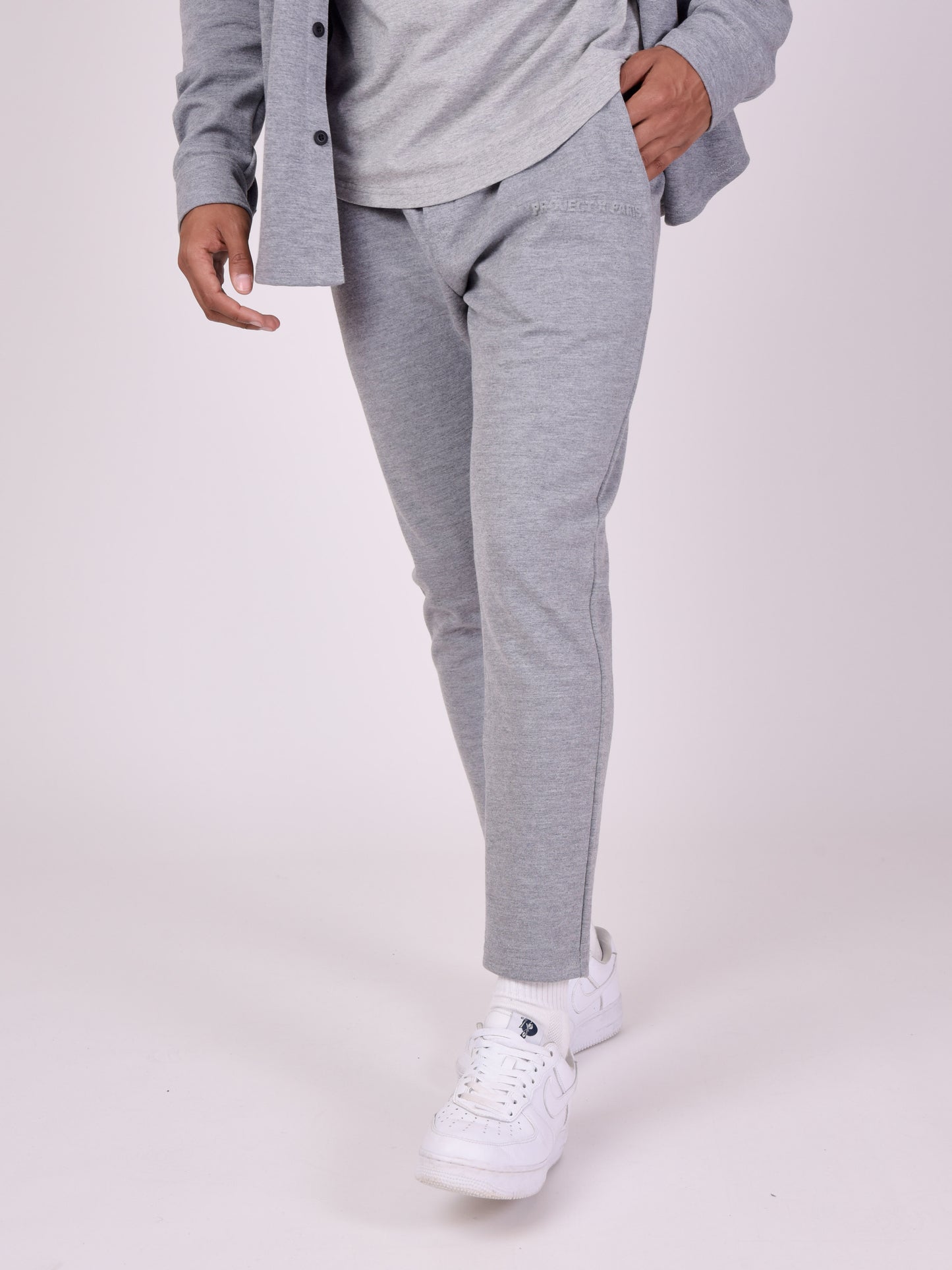 2140128-gris-clair