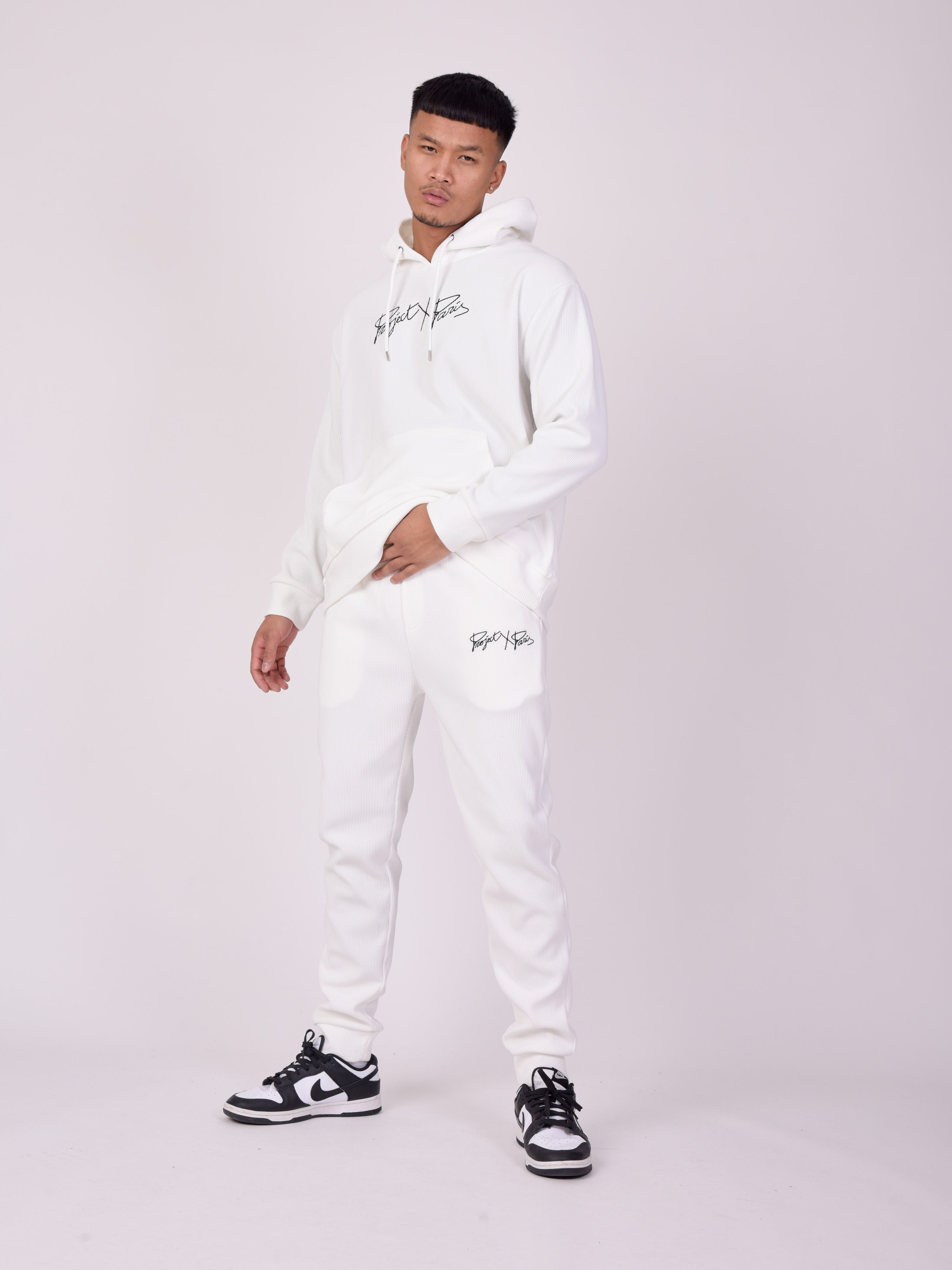 Bas de jogging cotelé simple broderie-1