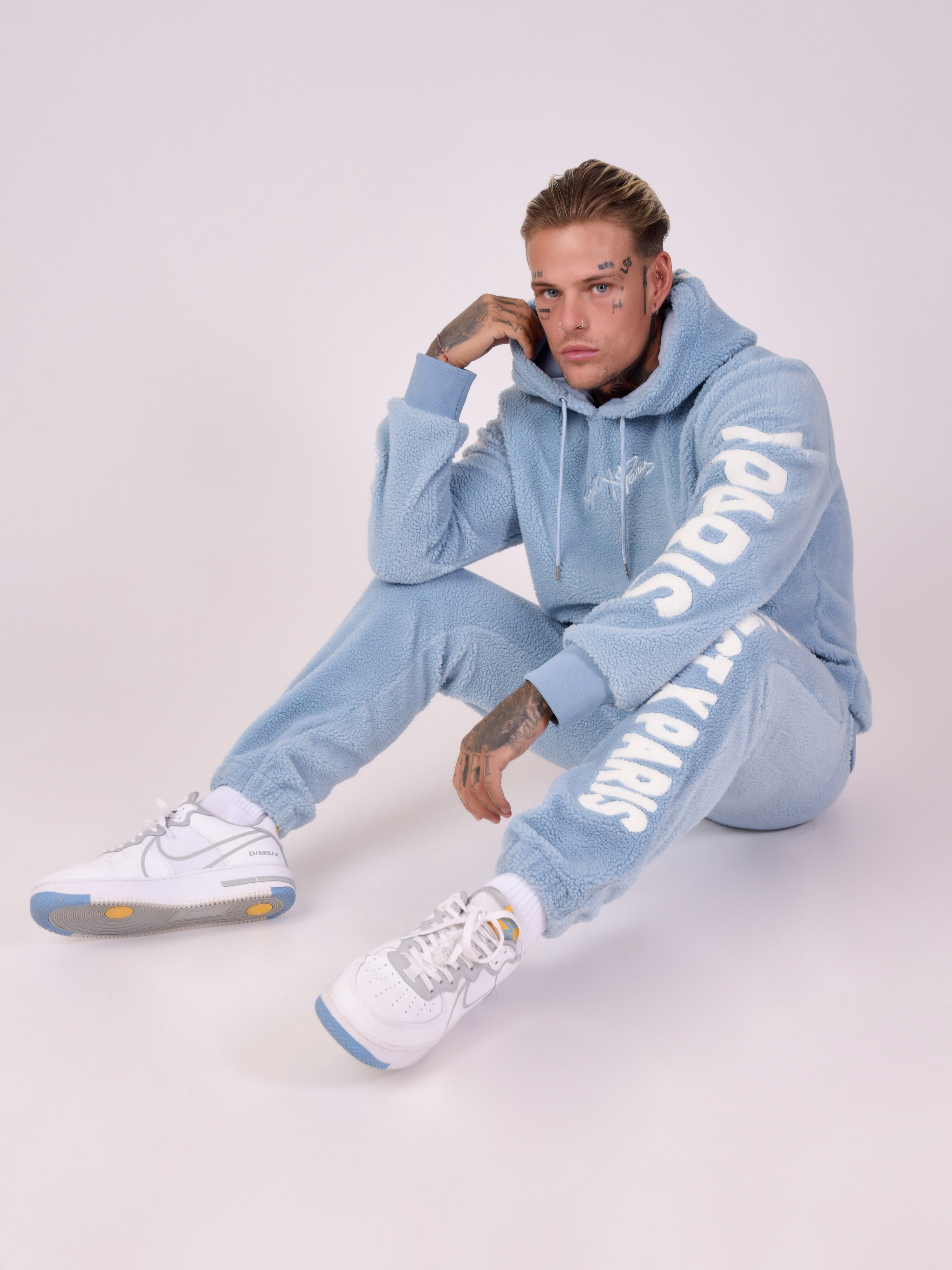 Bas de jogging style "pilou pilou"-1