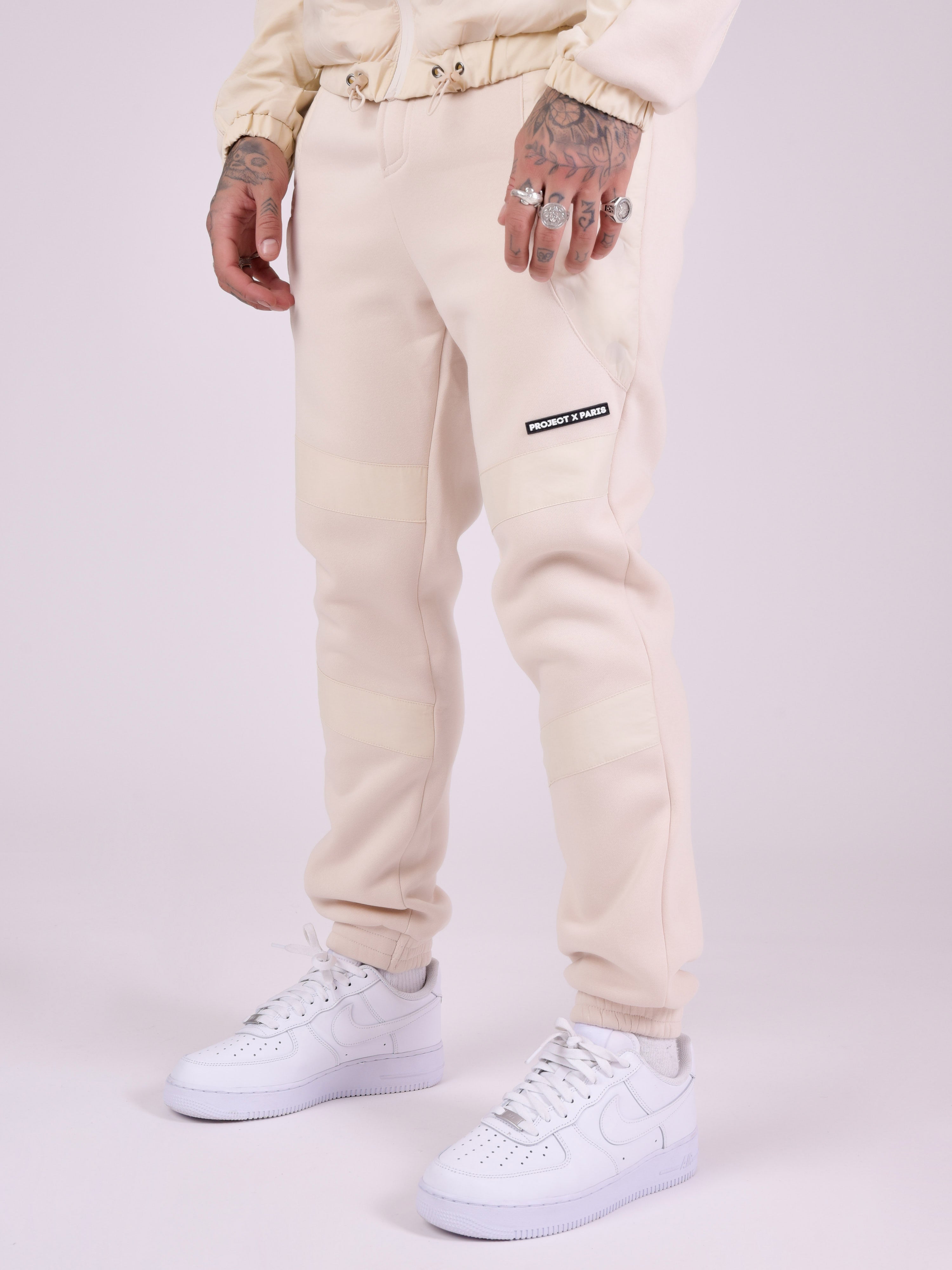 2140141-ivoire-modelshot