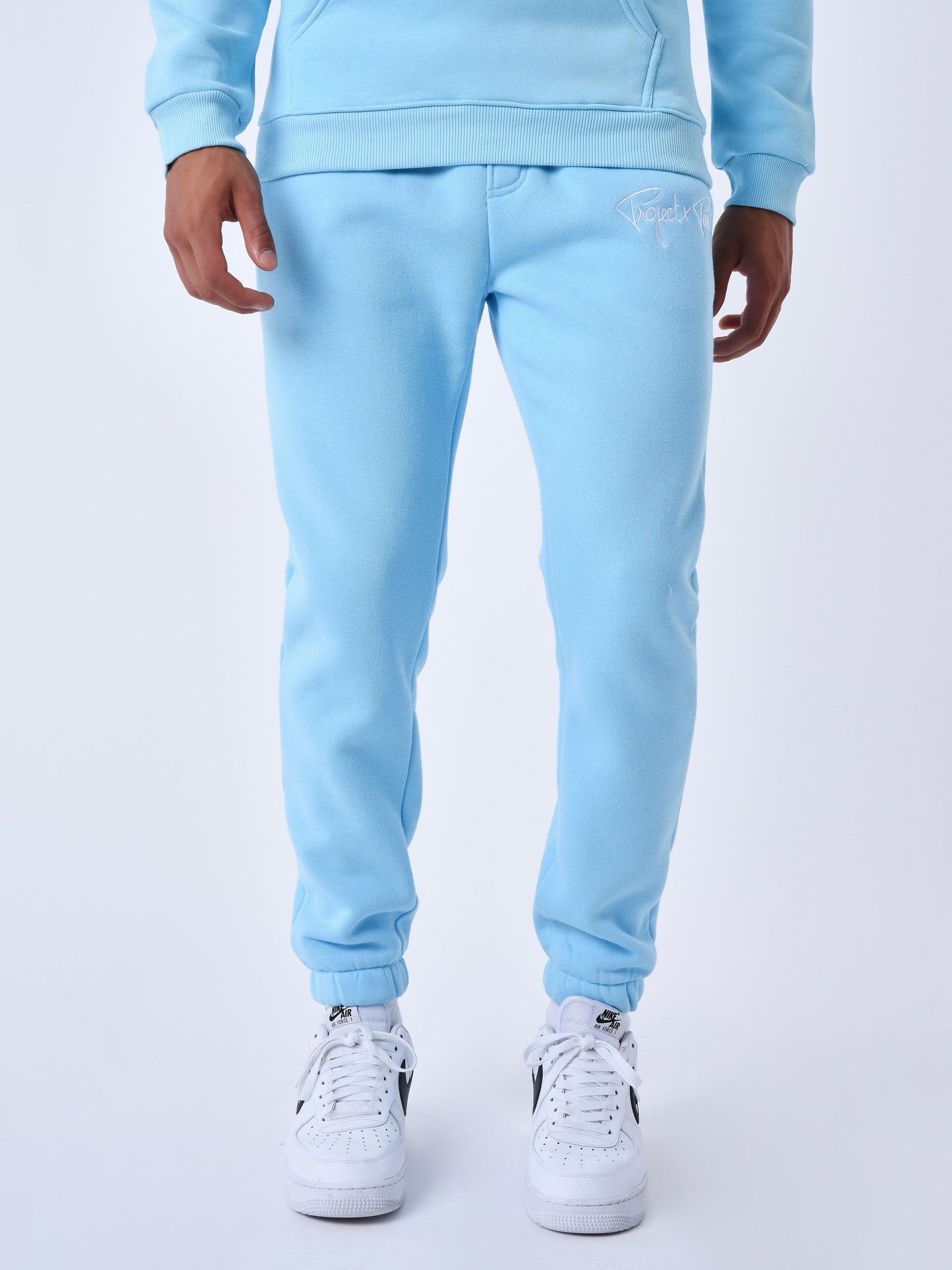 2140150-bleu-clair
