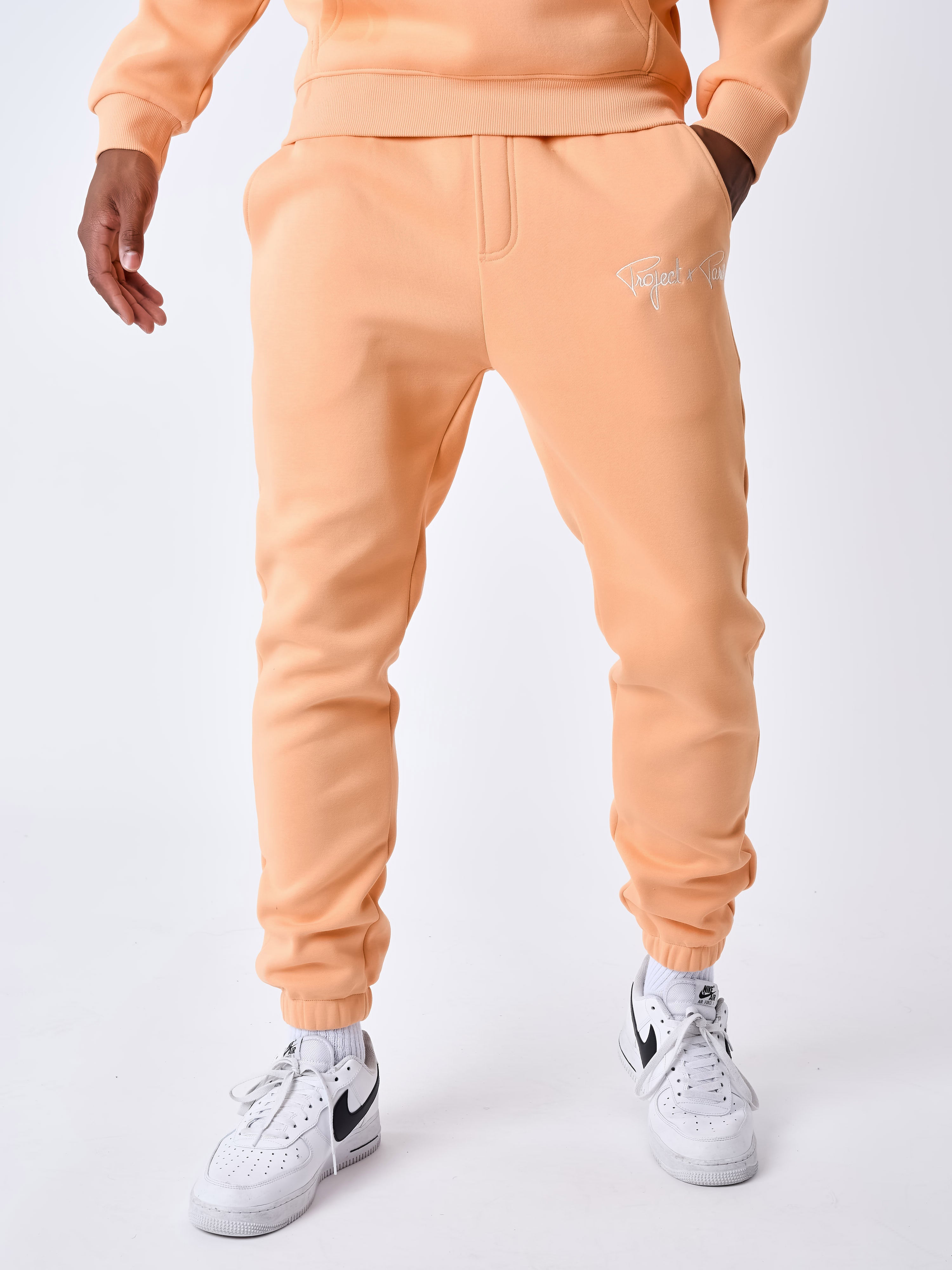 2140150-apricot-cream