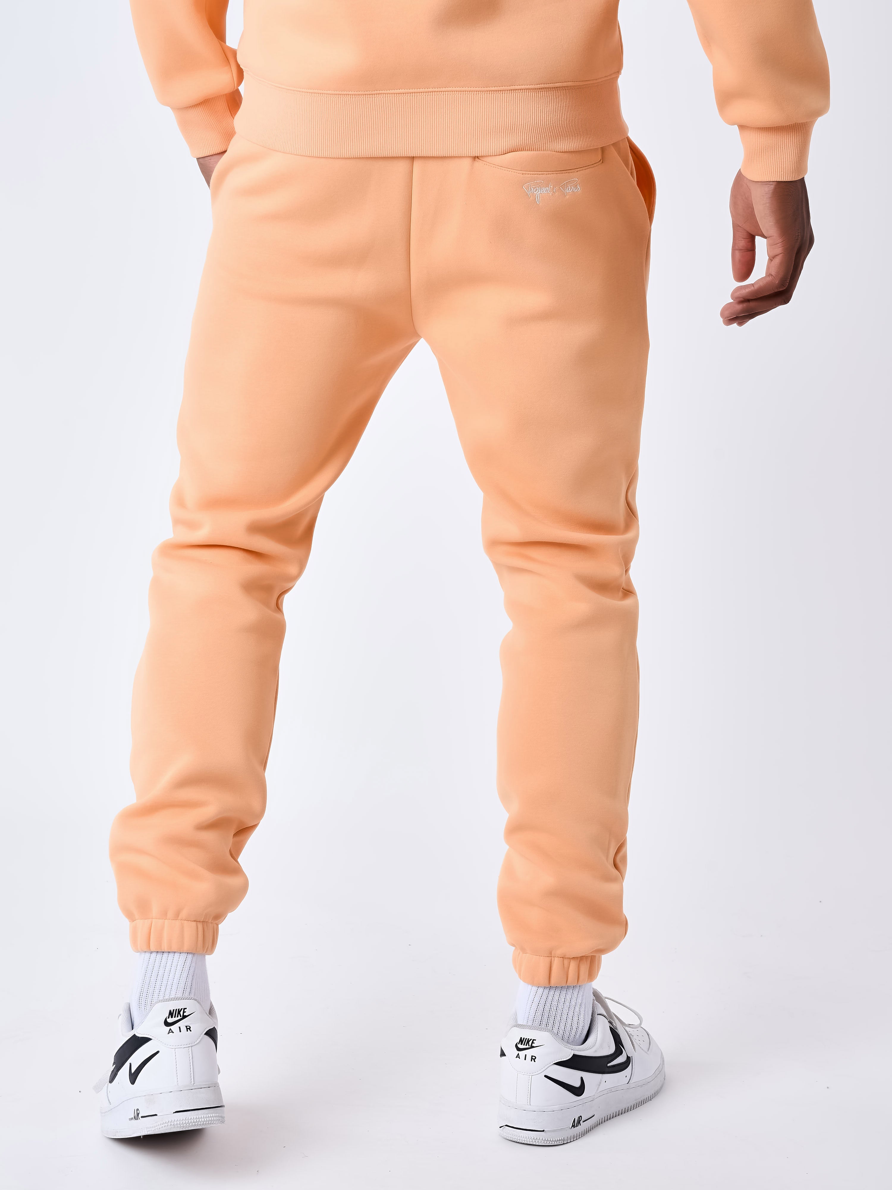 2140150-apricot-cream