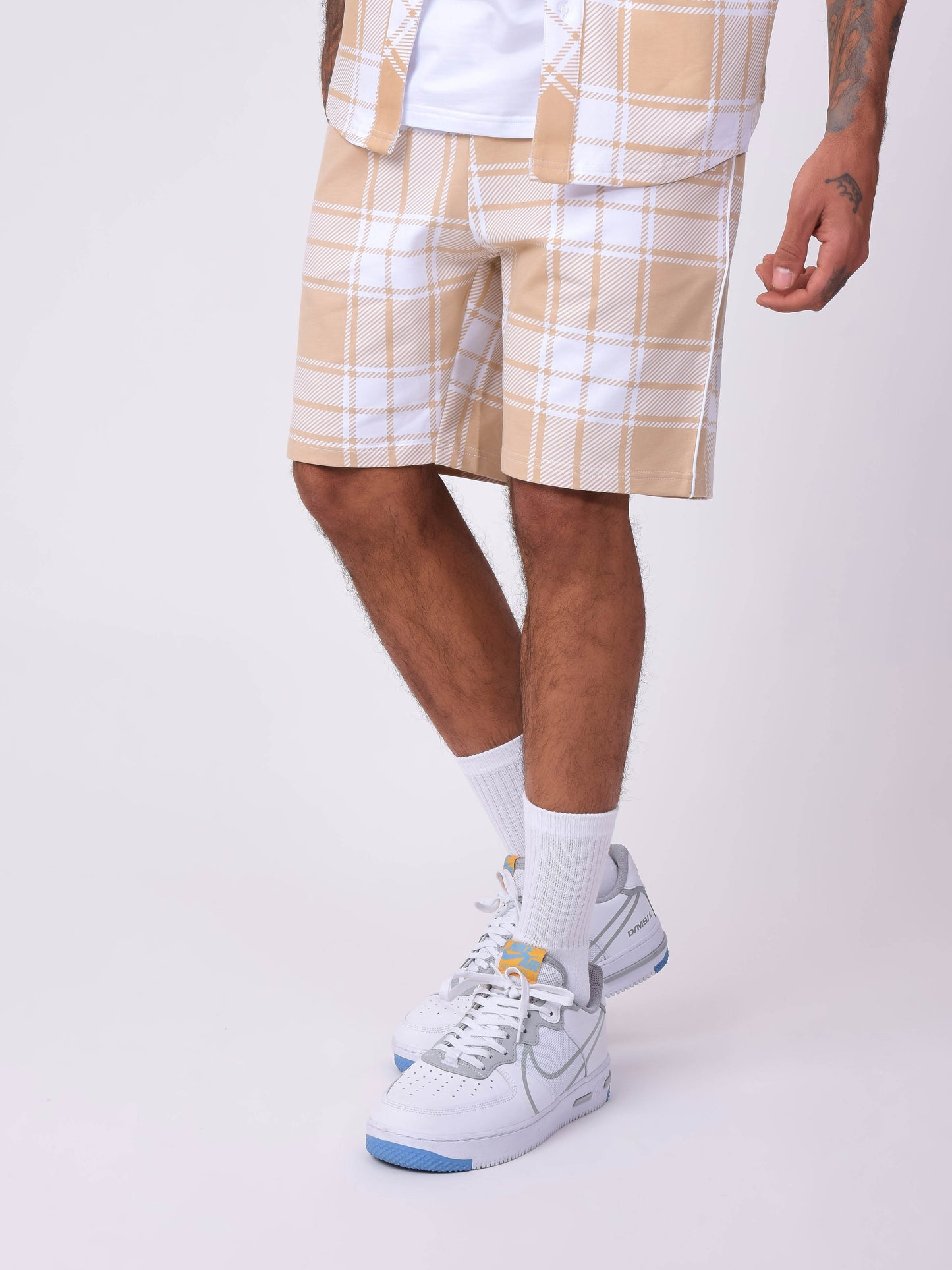 2140177-beige-modelshot