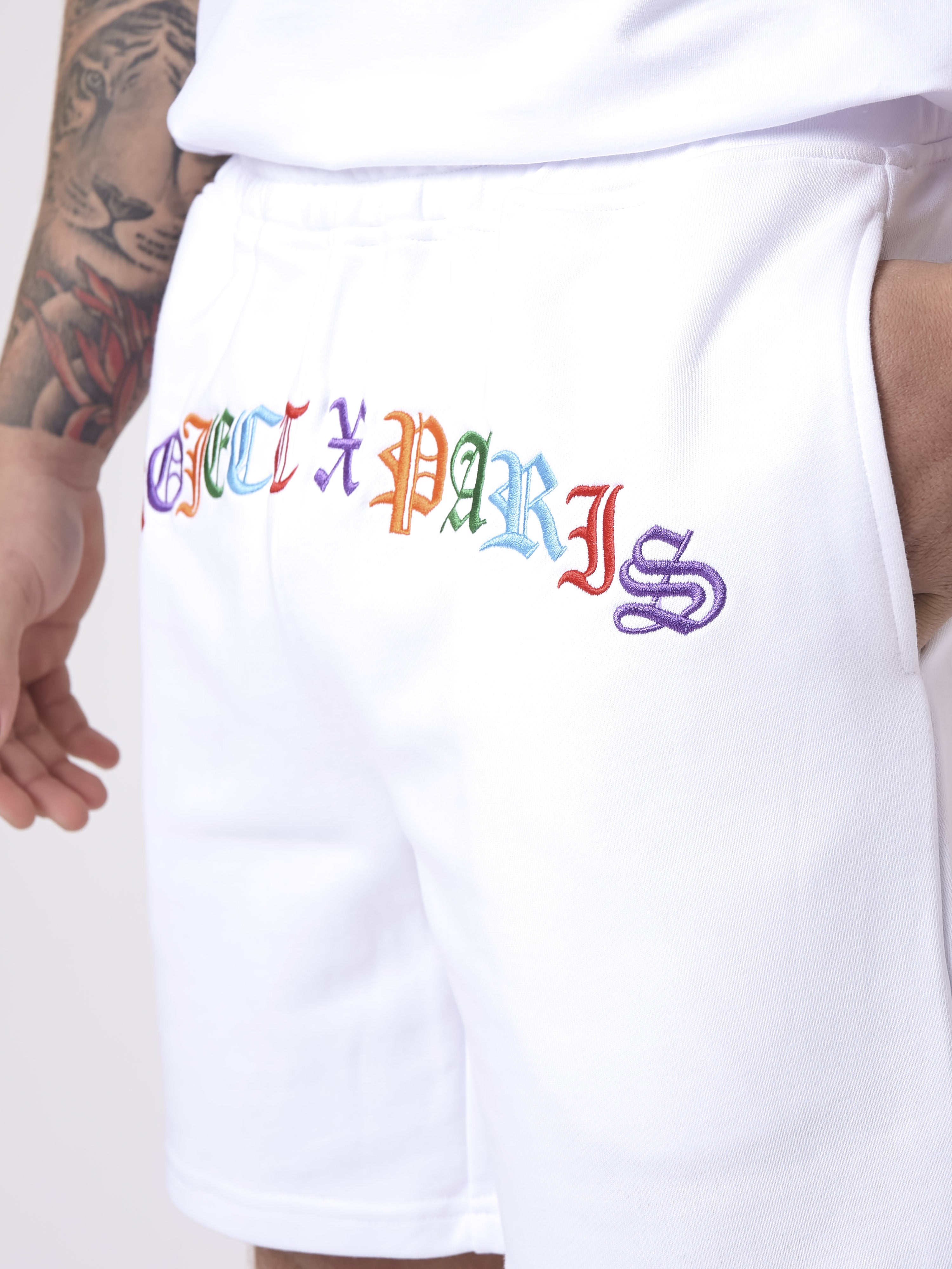 2142222-blanc-modelshot