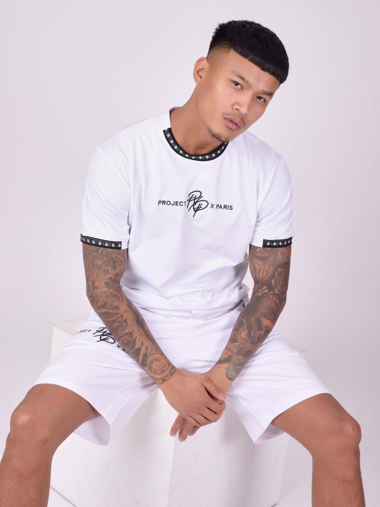 2210218-blanc-modelshot