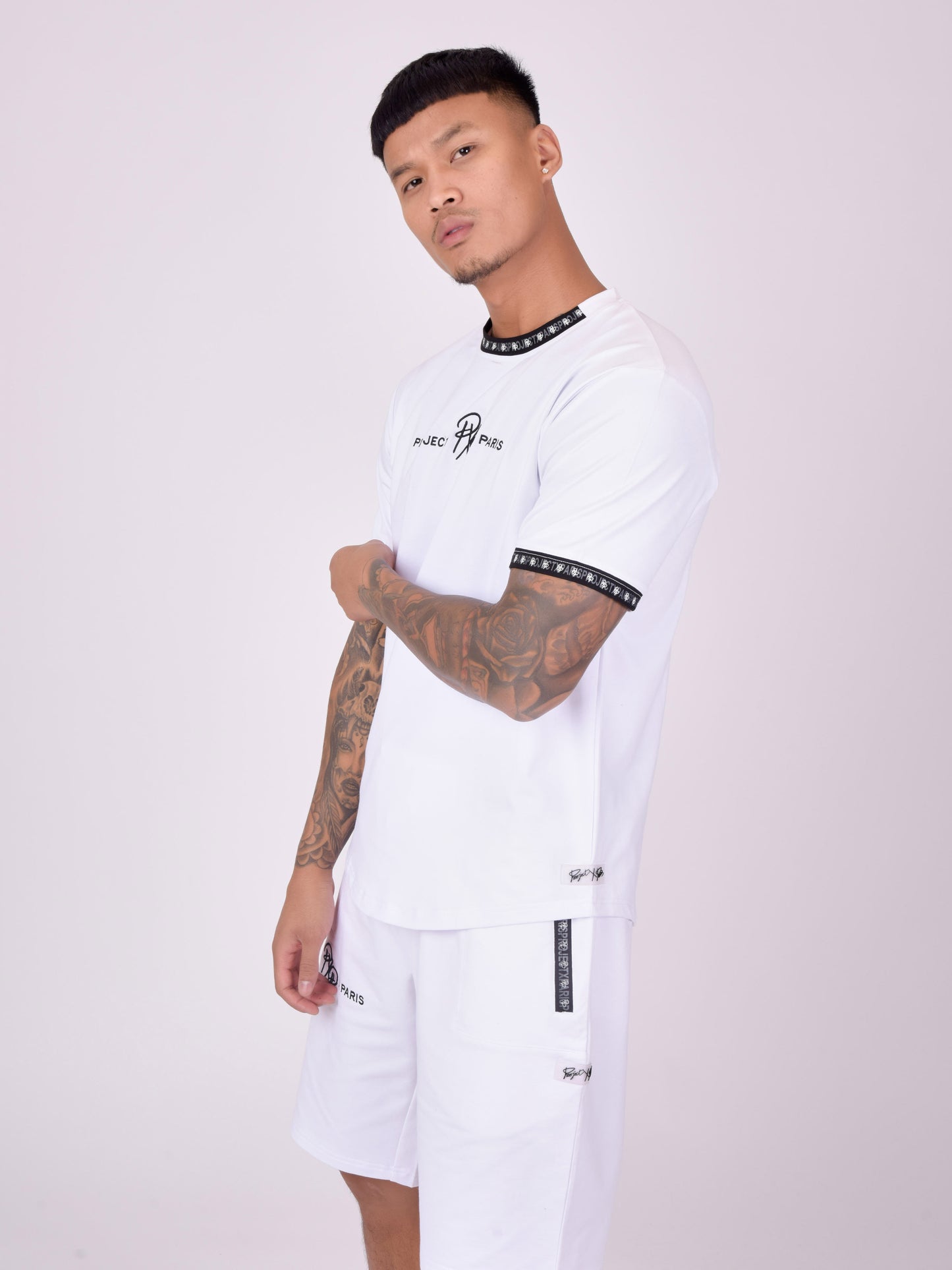 2210218-blanc-modelshot
