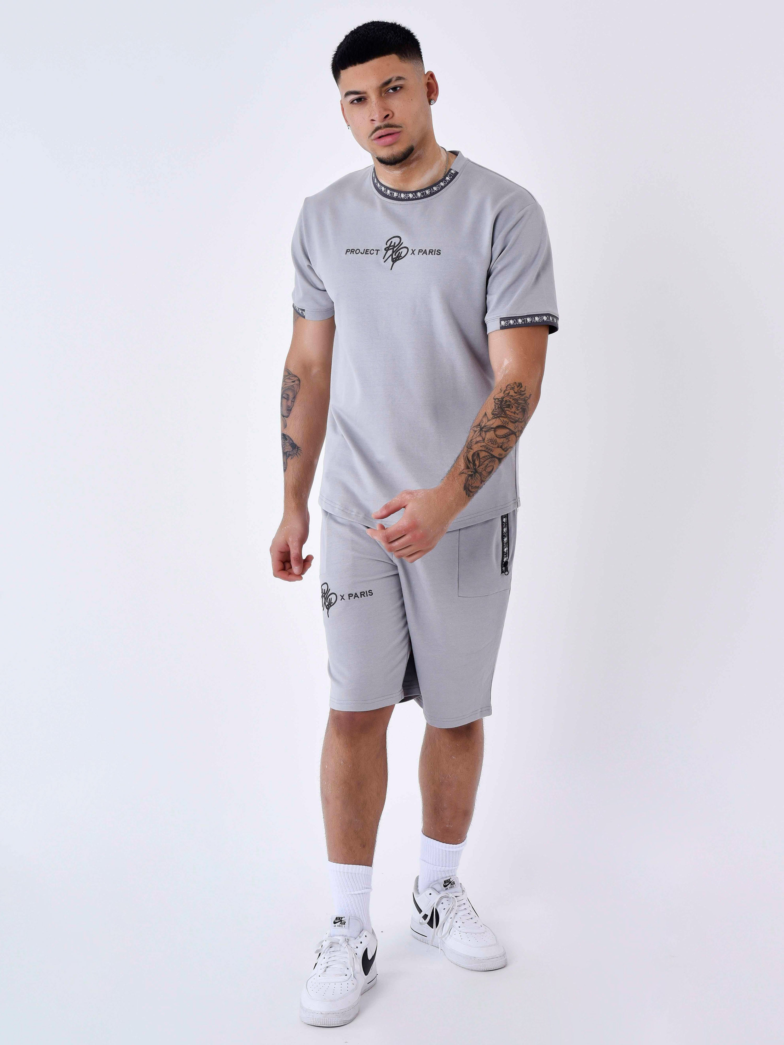 2210218-gris-clair-modelshot