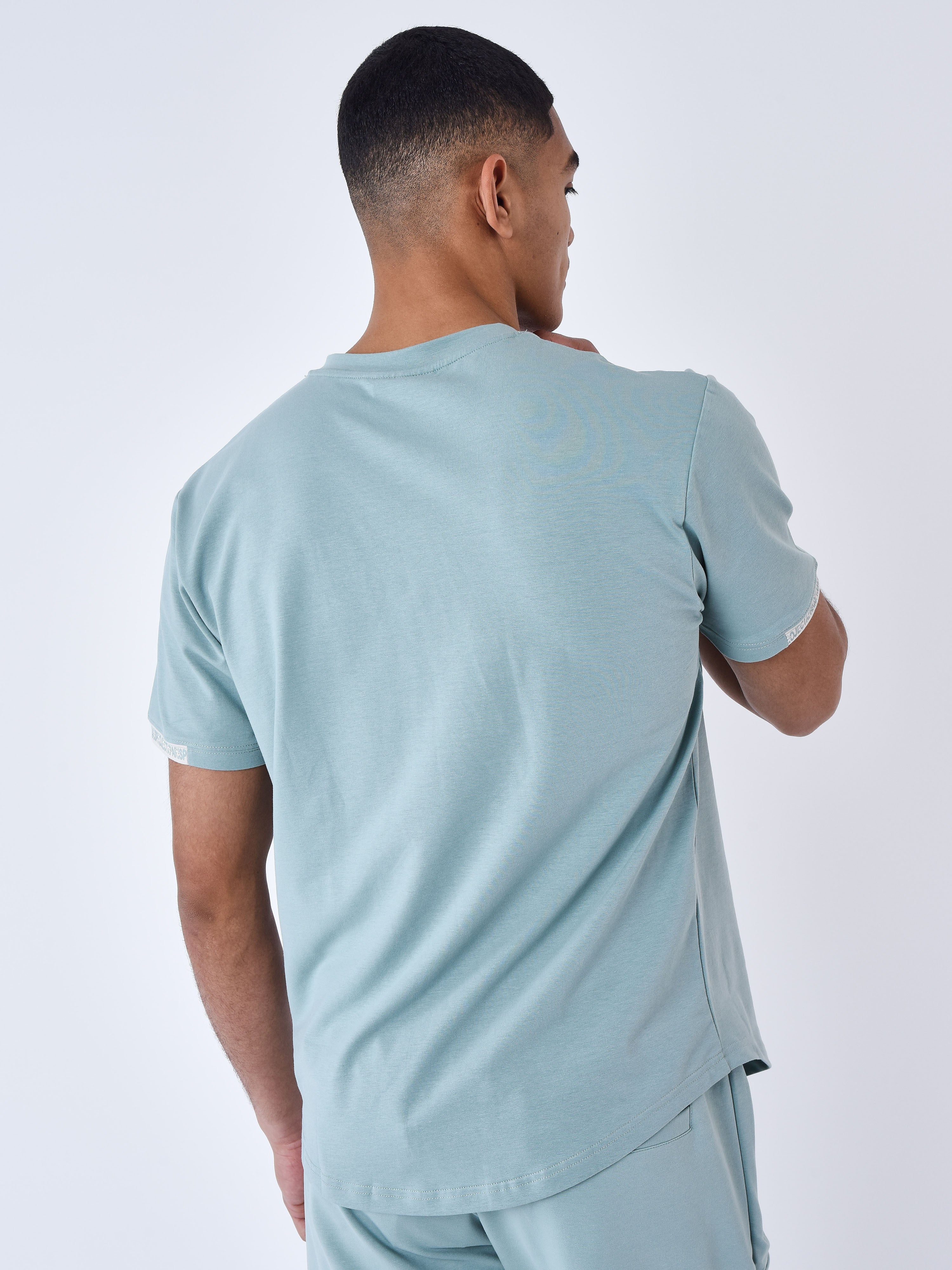 Camiseta lisa con banda logo-4