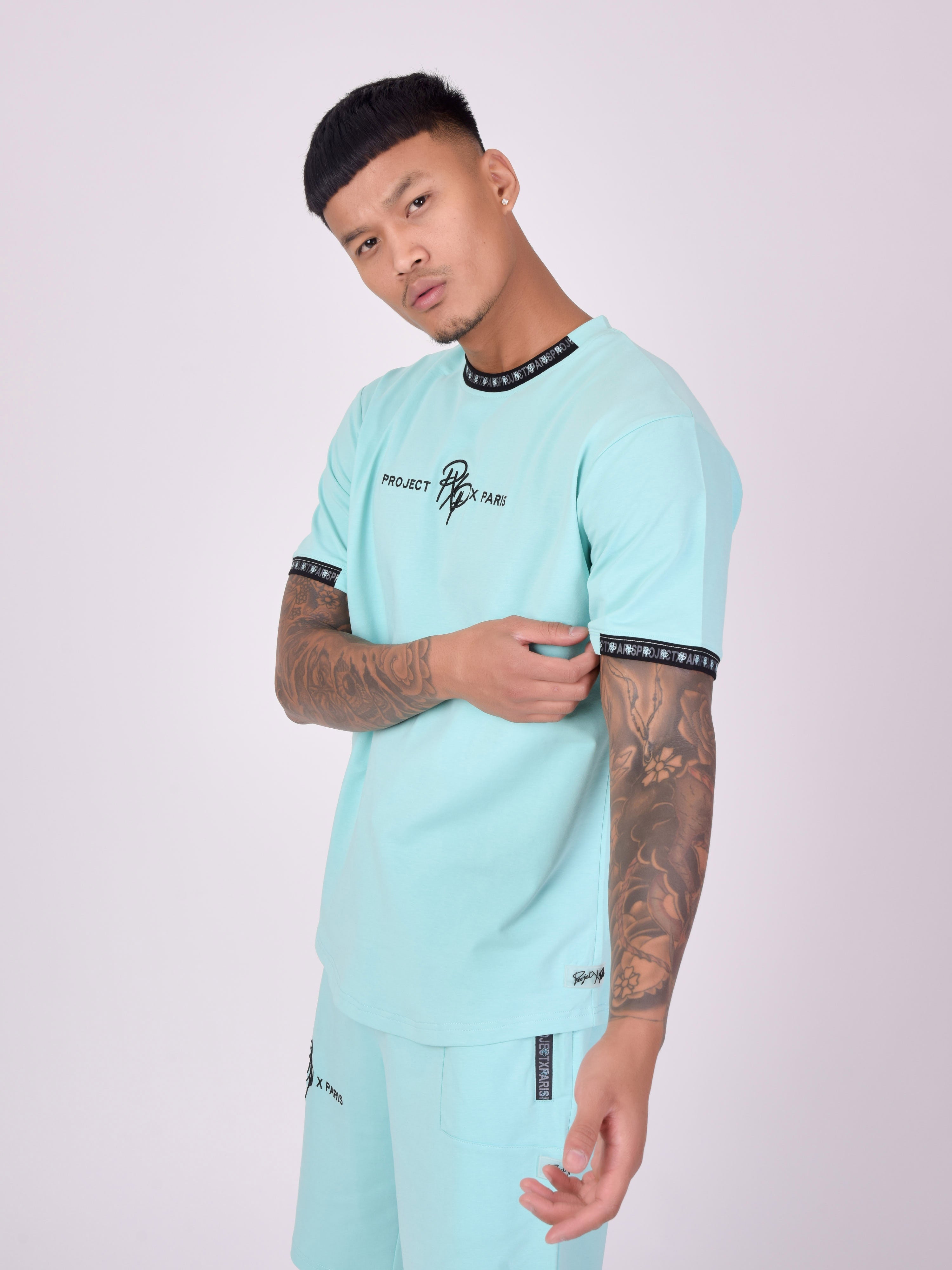 2210218-turquoise