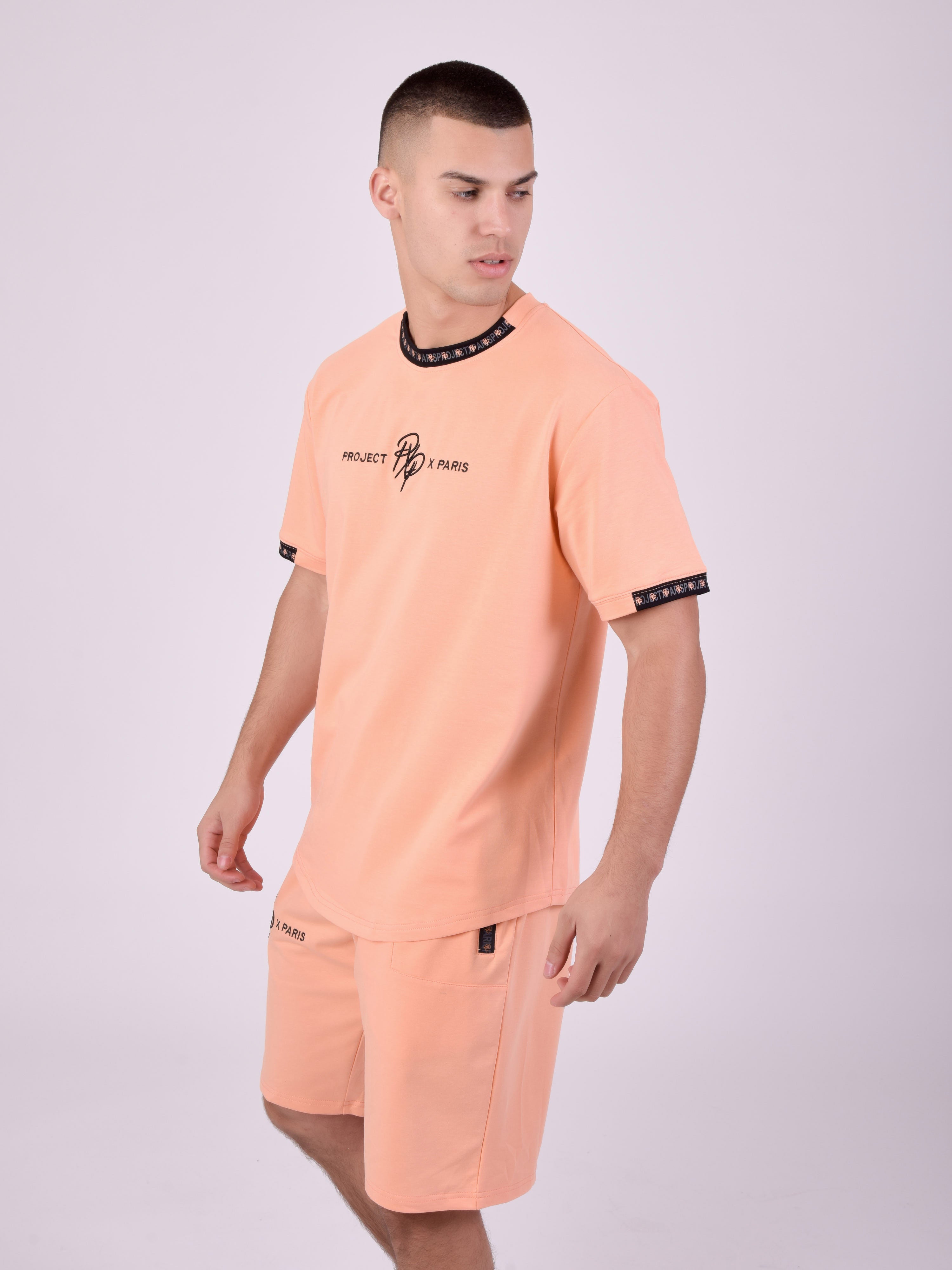 Camiseta lisa con banda logo-4