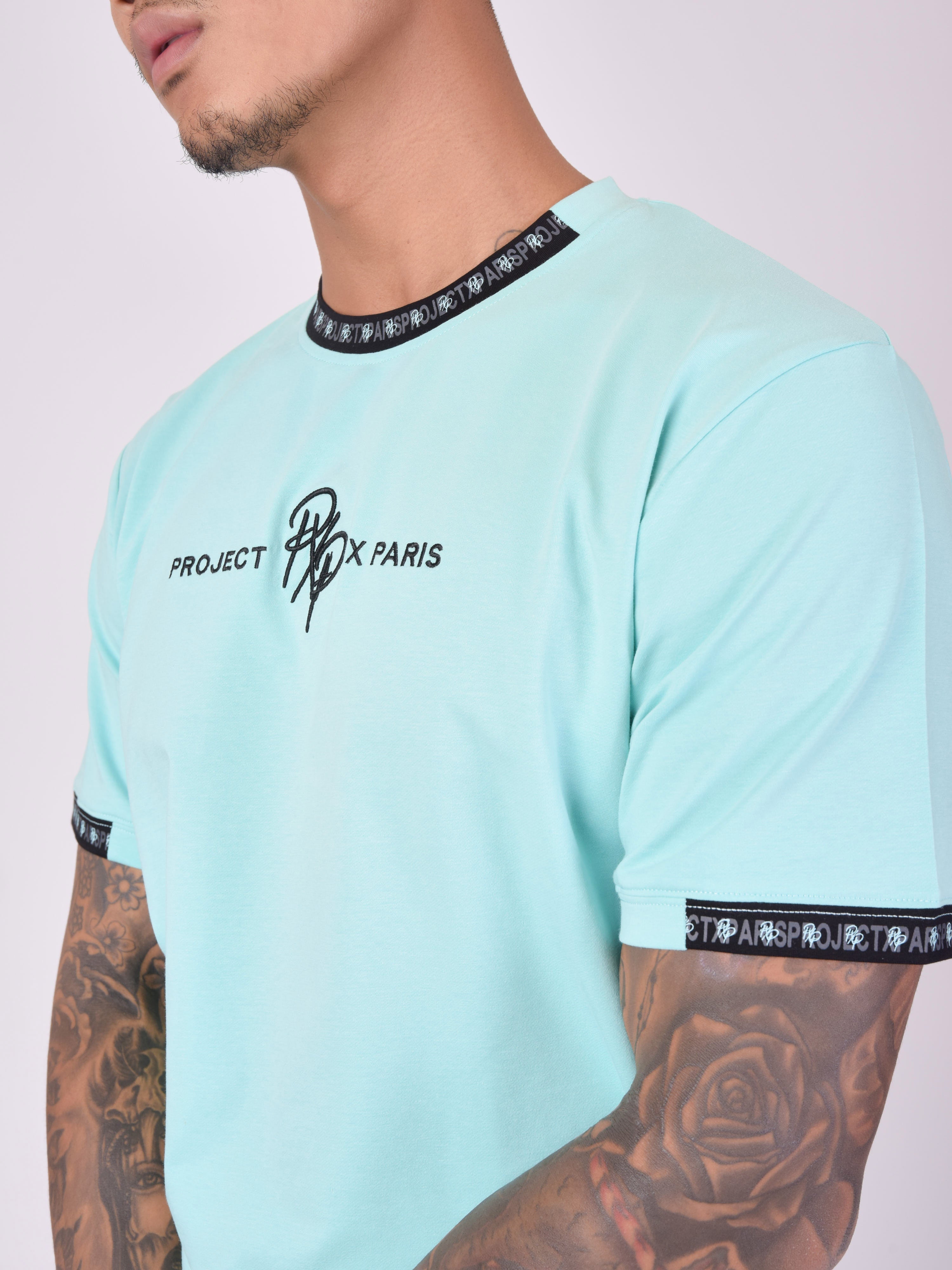Camiseta lisa con banda logo-6