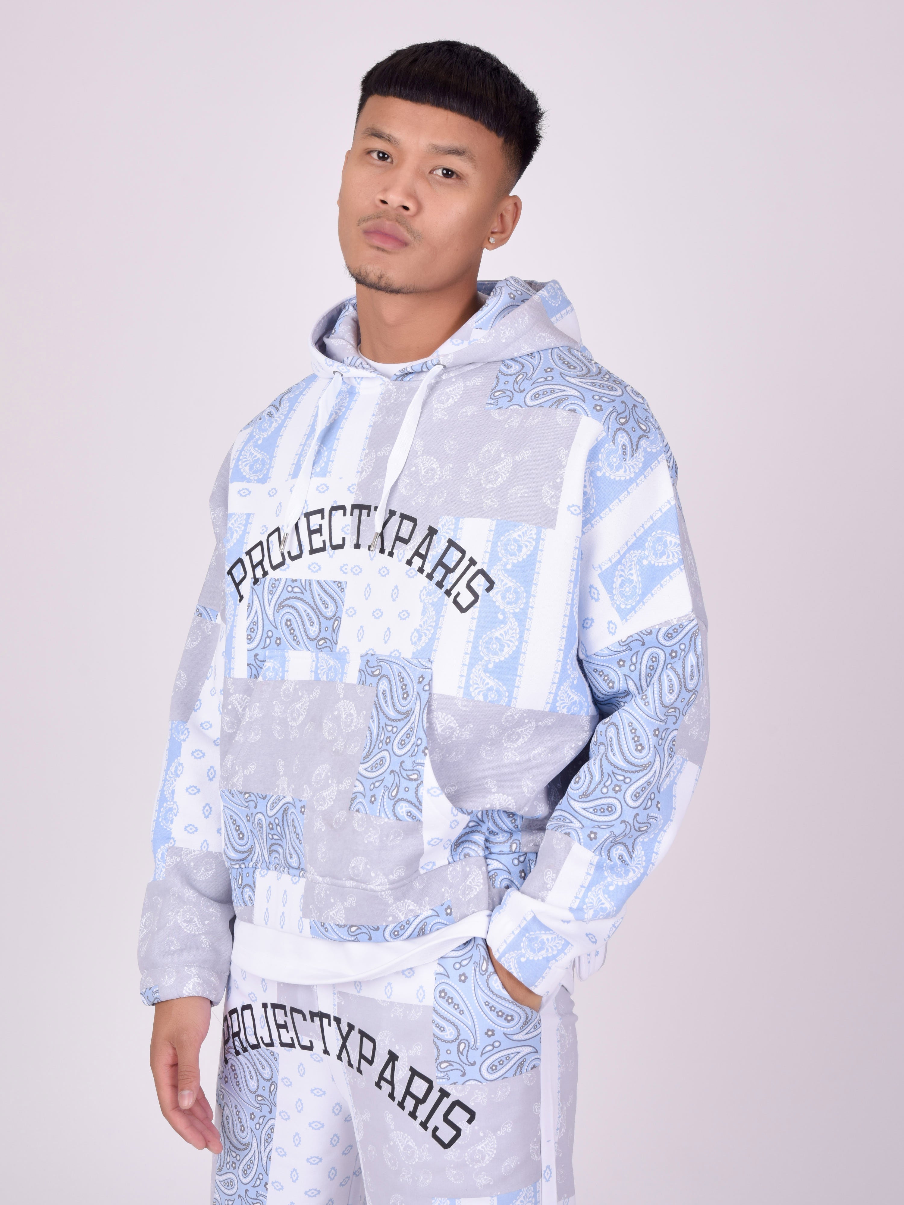 2220140-blanc-modelshot